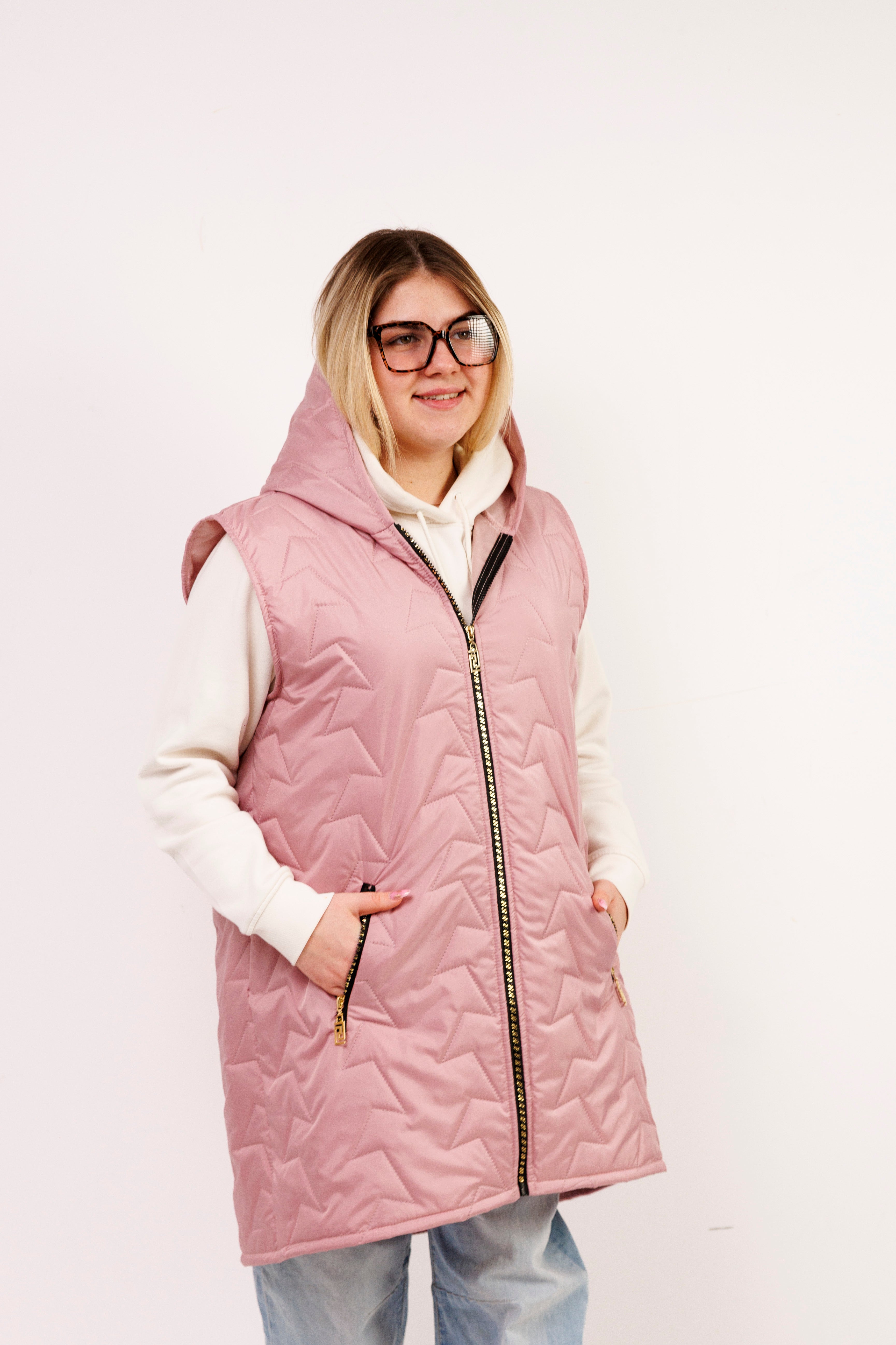 Kamizelka damska plus size pikowana z kapturem polska produkcja Brudny róż