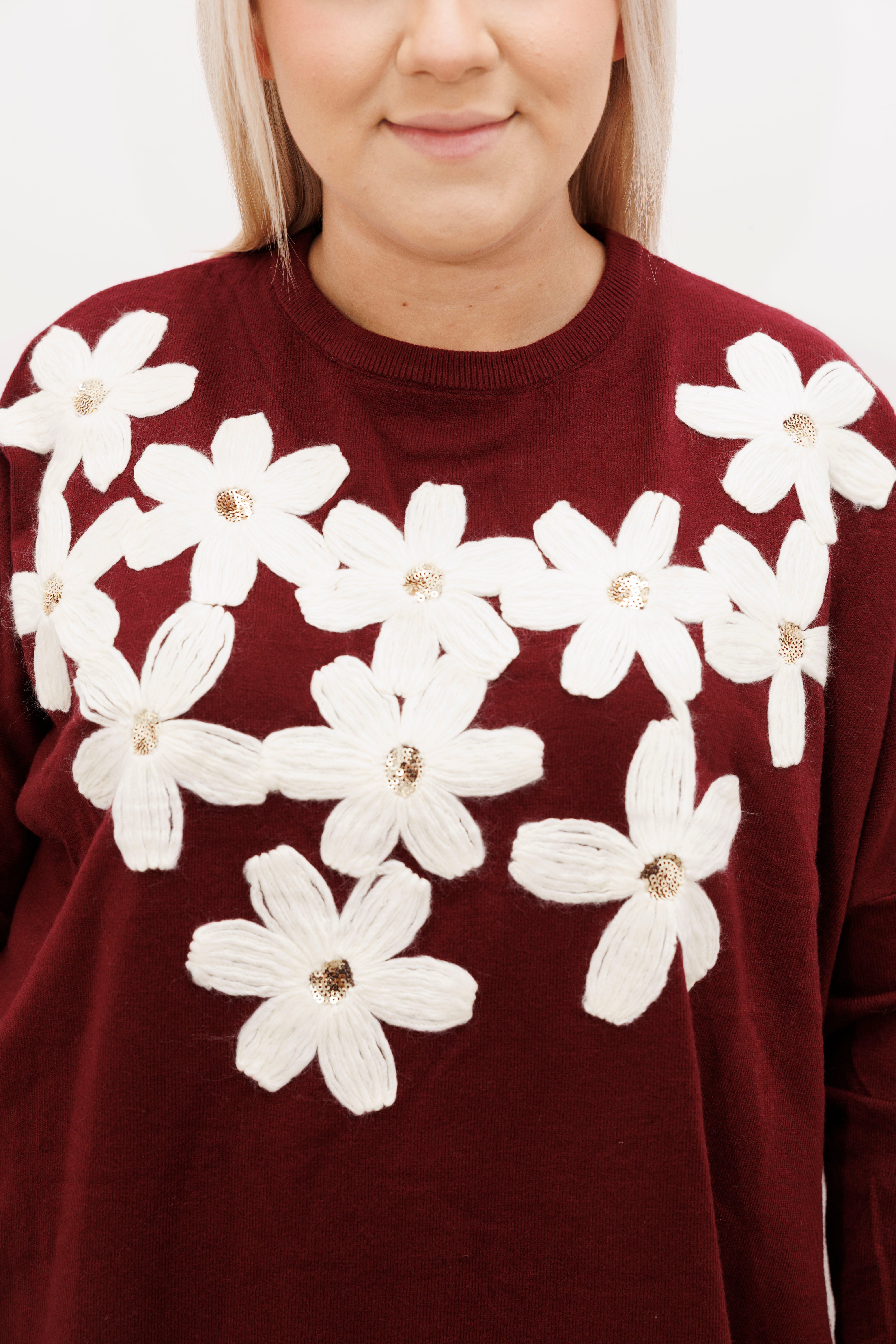 Kobiecy sweter z dekoracyjnymi kwiatami Bordo