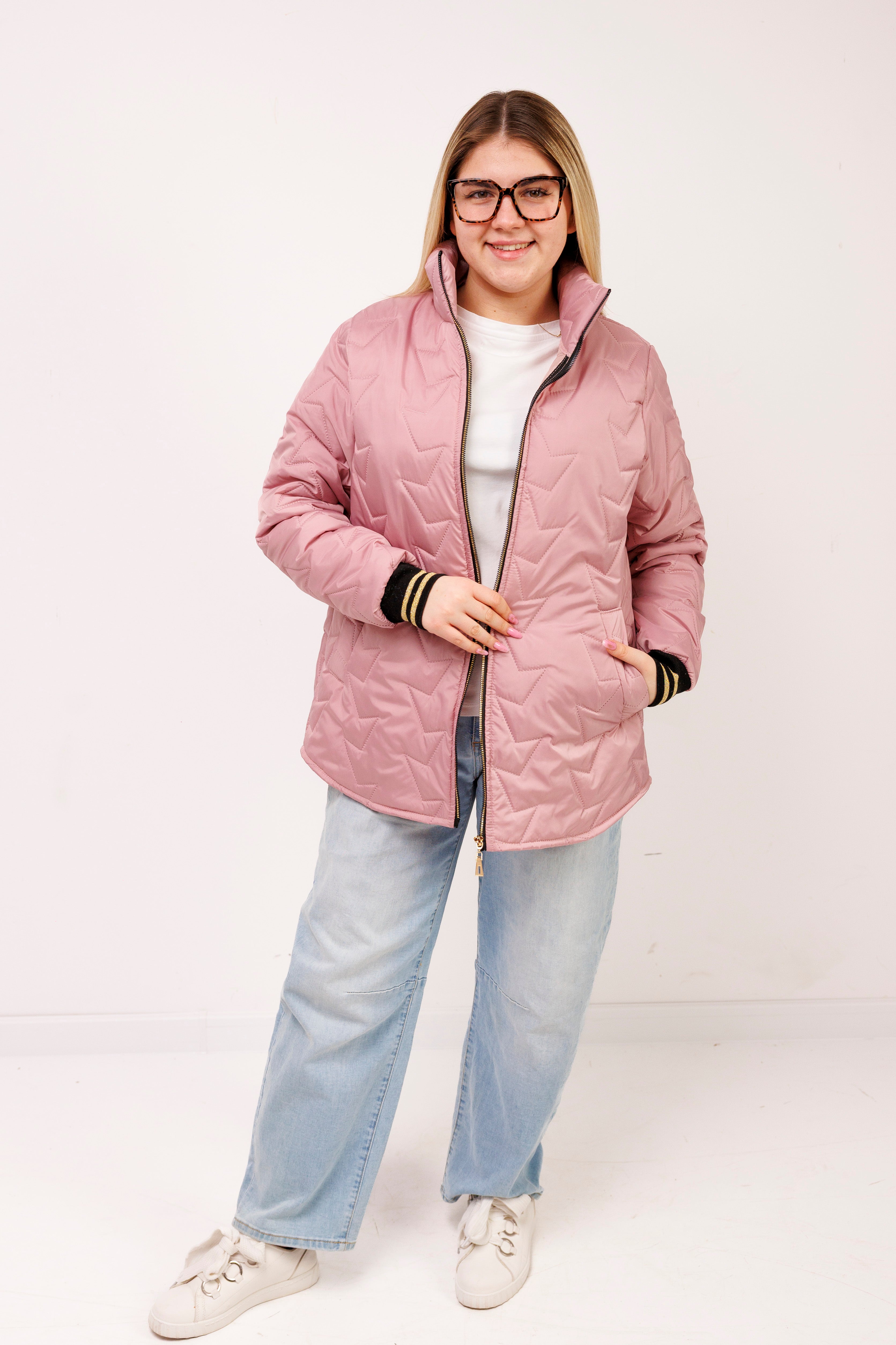 Kurtka ze ściągaczem duże rozmiary – polska produkcja, komfort i styl Brudny róż