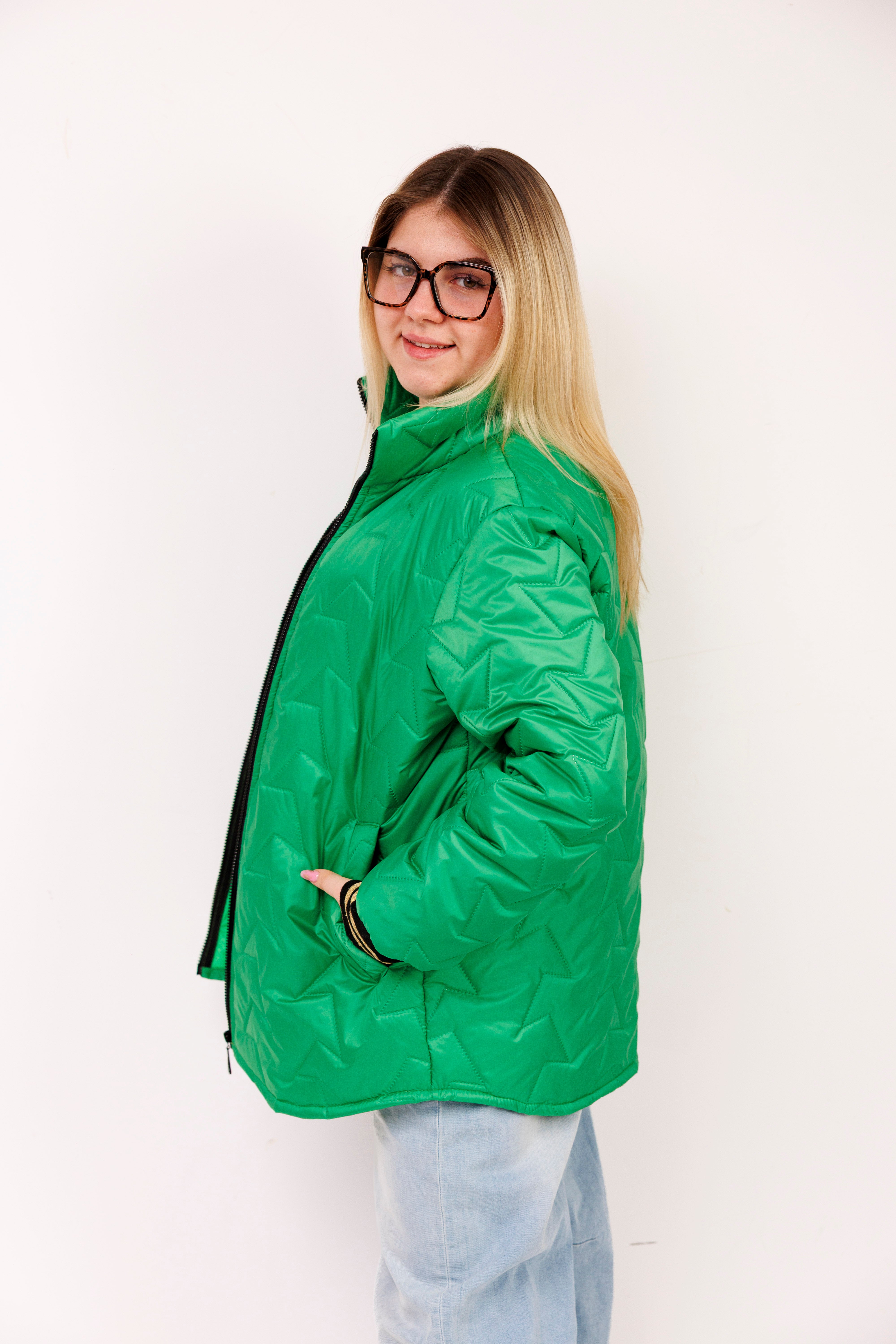 Kurtka ze ściągaczem duże rozmiary – polska produkcja, komfort i styl Zielony