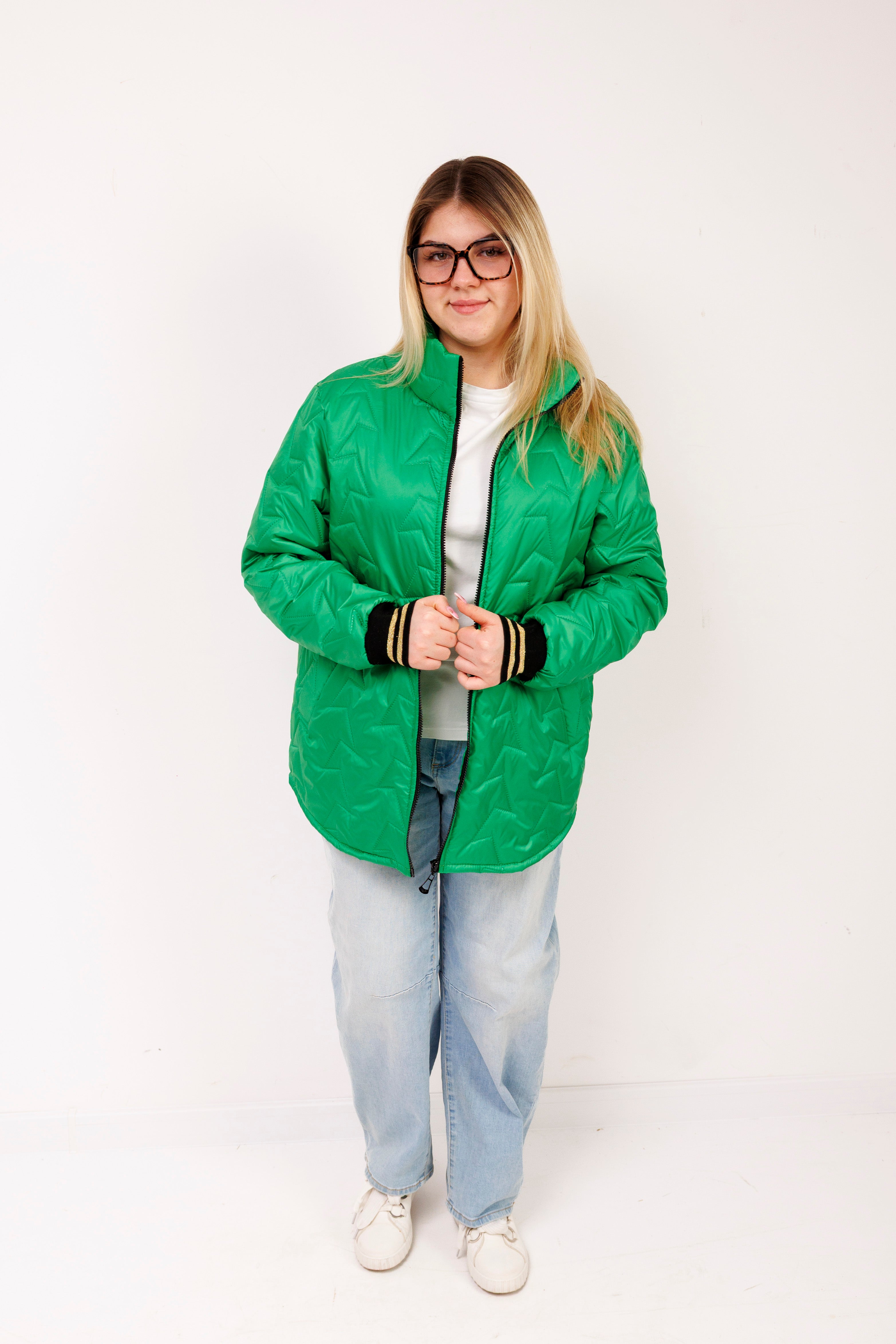 Kurtka ze ściągaczem duże rozmiary – polska produkcja, komfort i styl Zielony