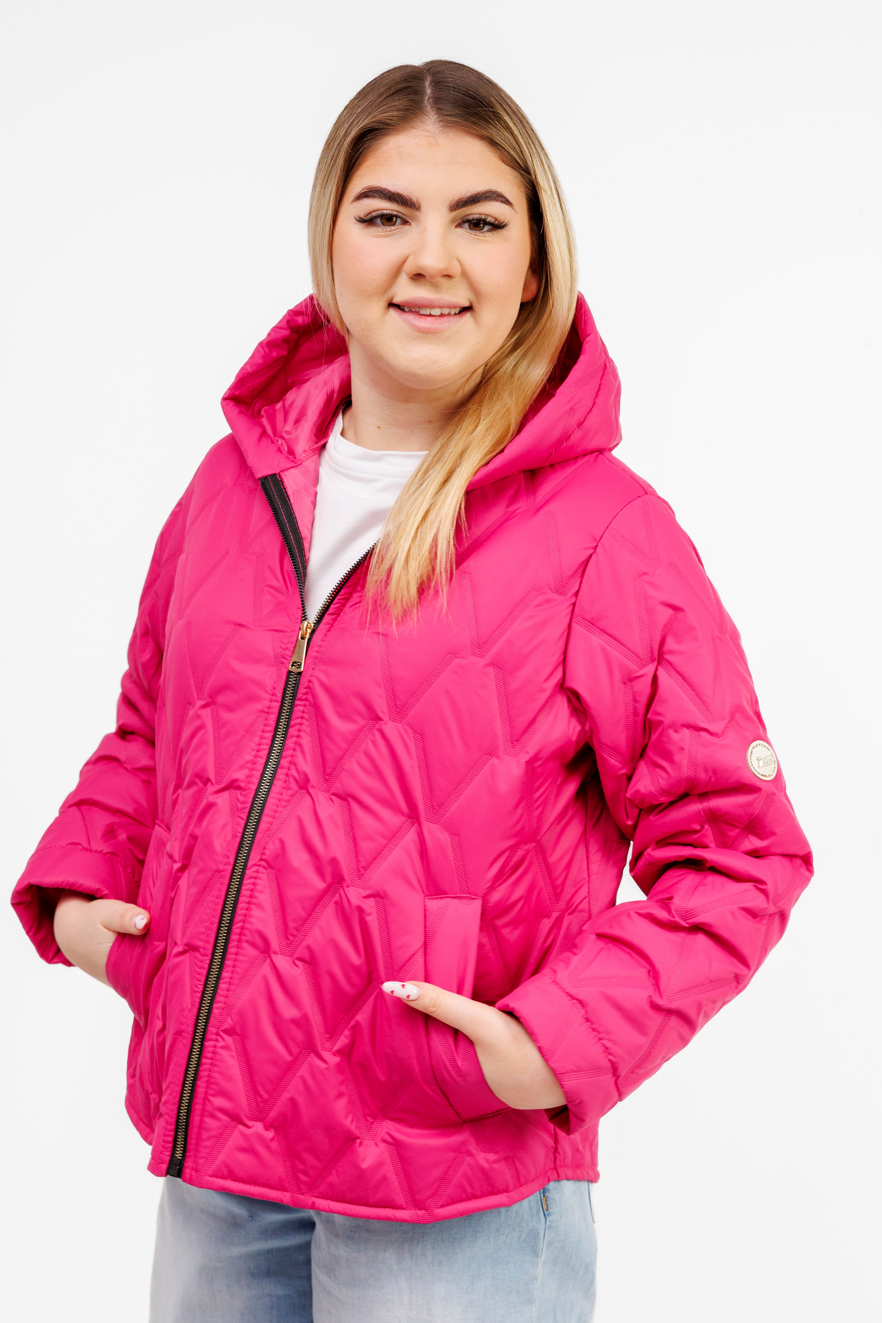 Krótka Kurtka Damska z Naszywką Polska Marka Plus Size Fuksja