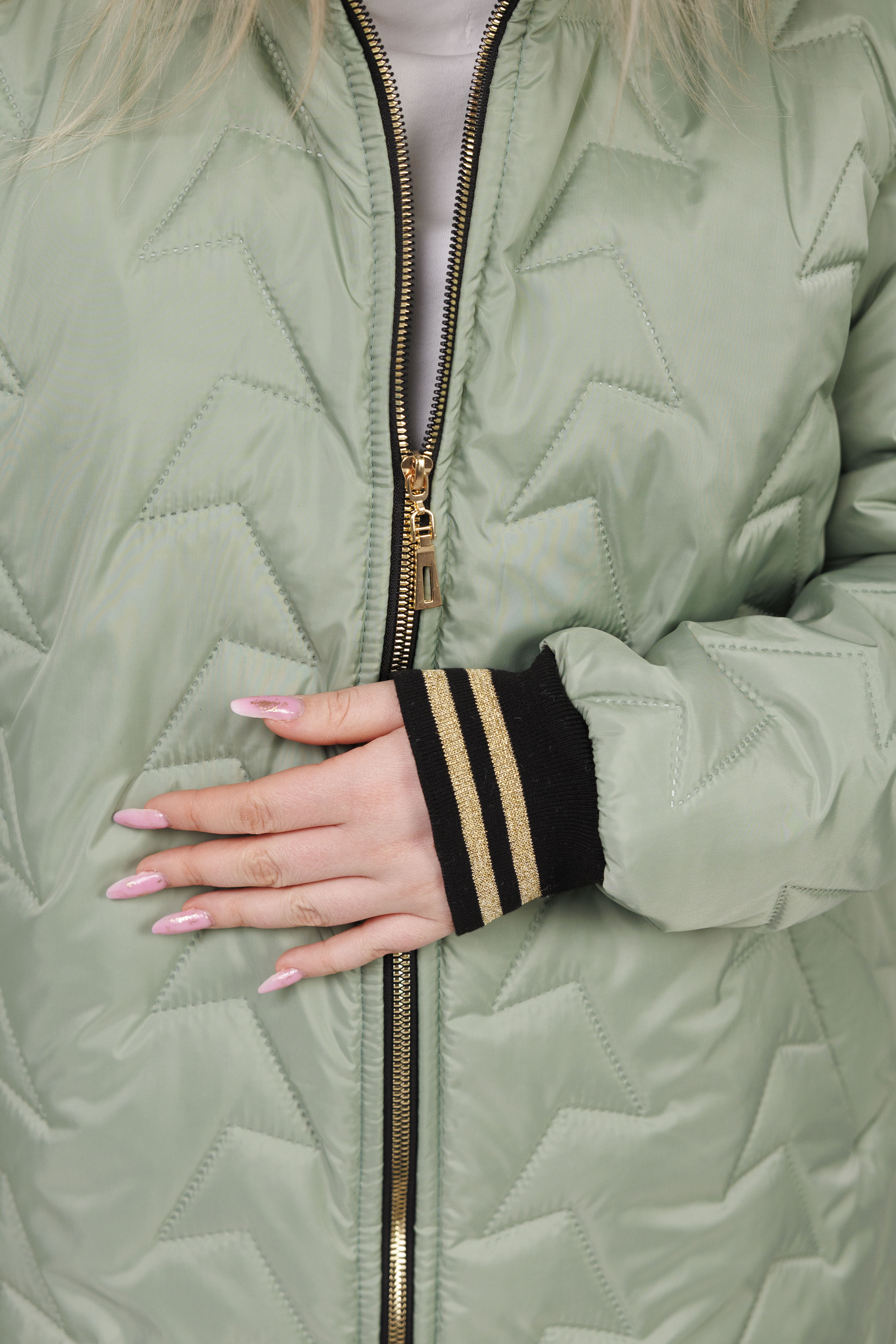 Kurtka ze ściągaczem duże rozmiary – polska produkcja, komfort i styl Szałwia