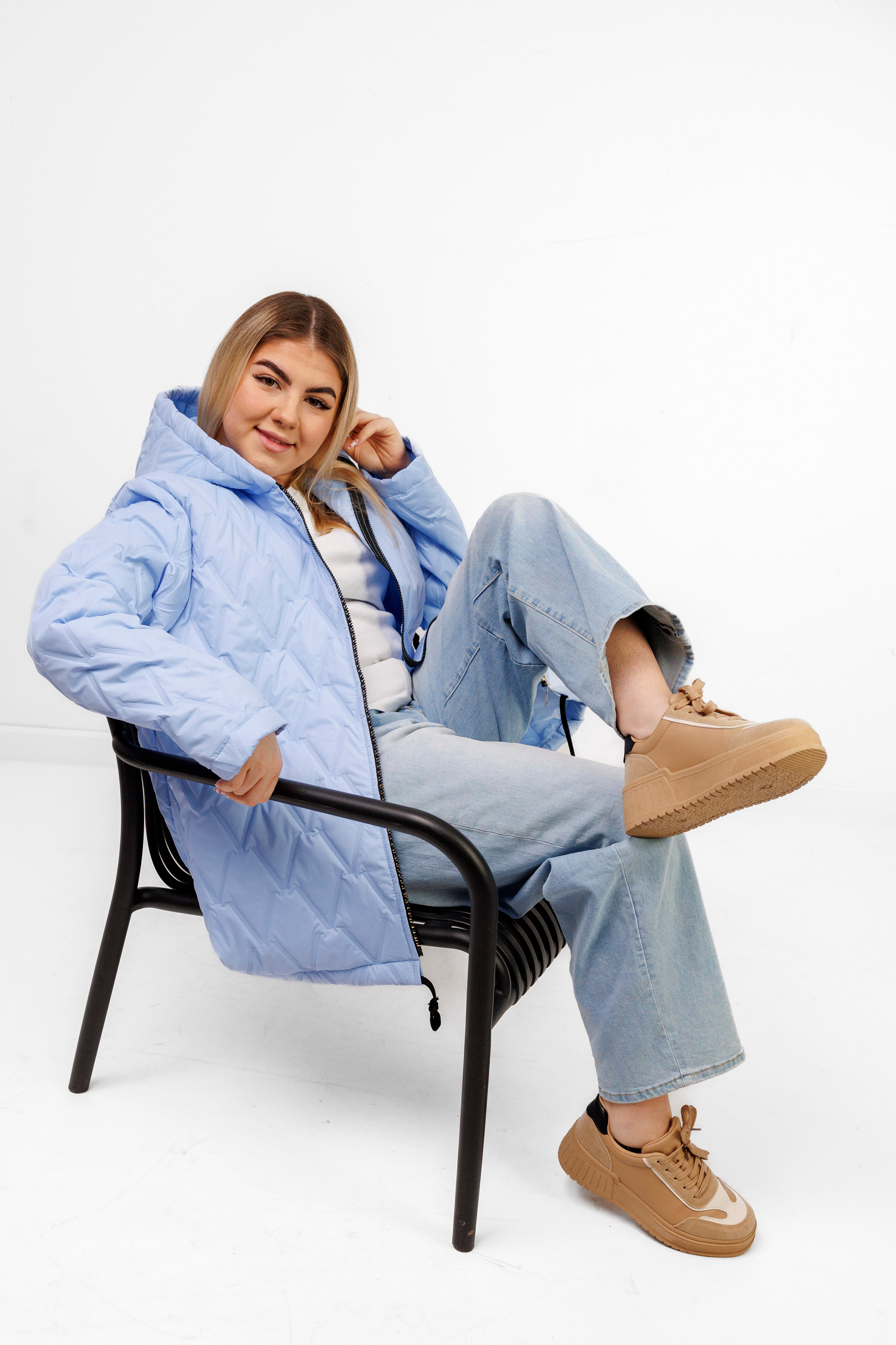 Kurtka Damska Regulowana Sznurkami Polska Produkcja Duże Rozmiary Niebieski