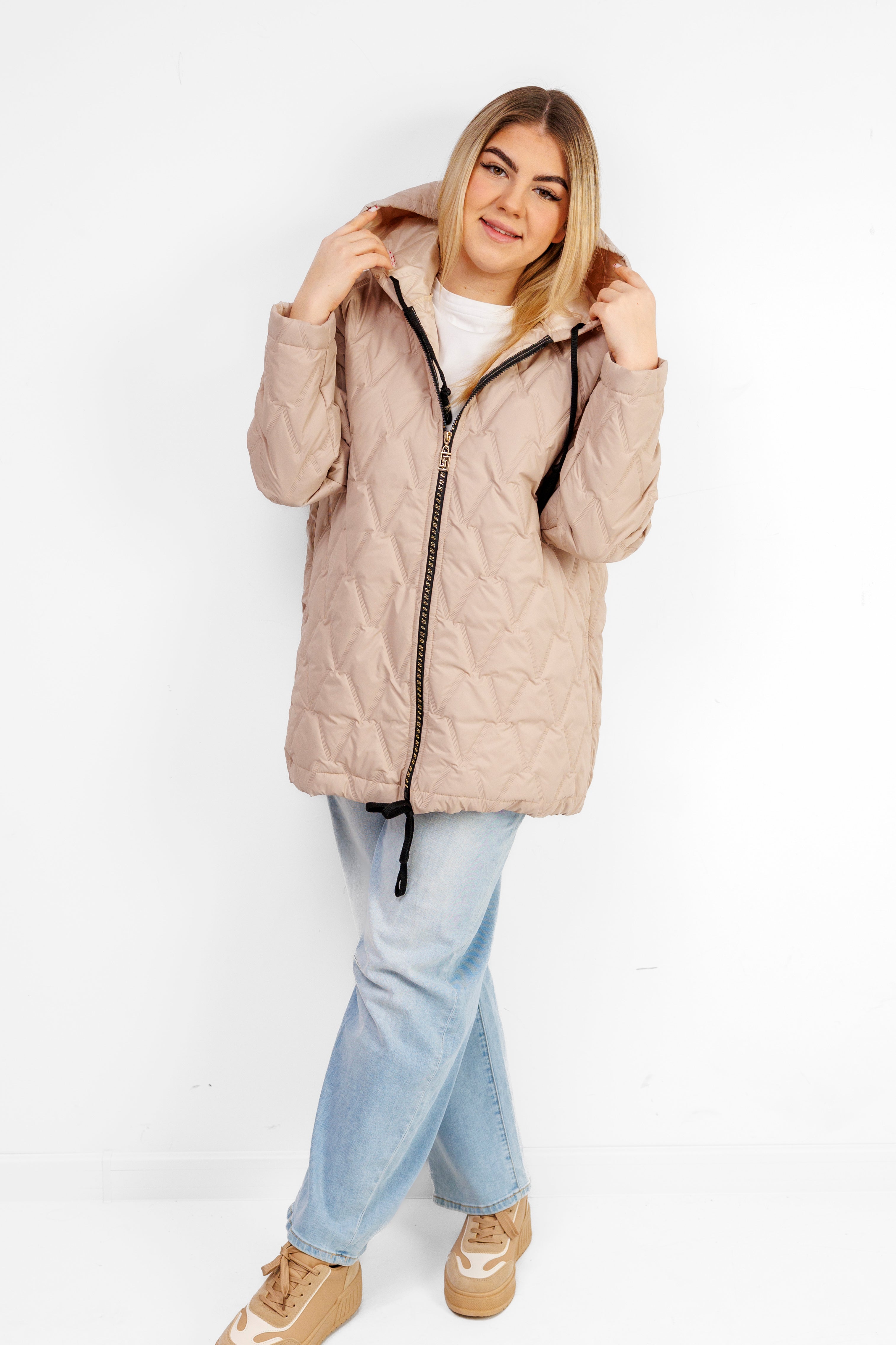 Kurtka Damska Regulowana Sznurkami Polska Produkcja Duże Rozmiary Beż