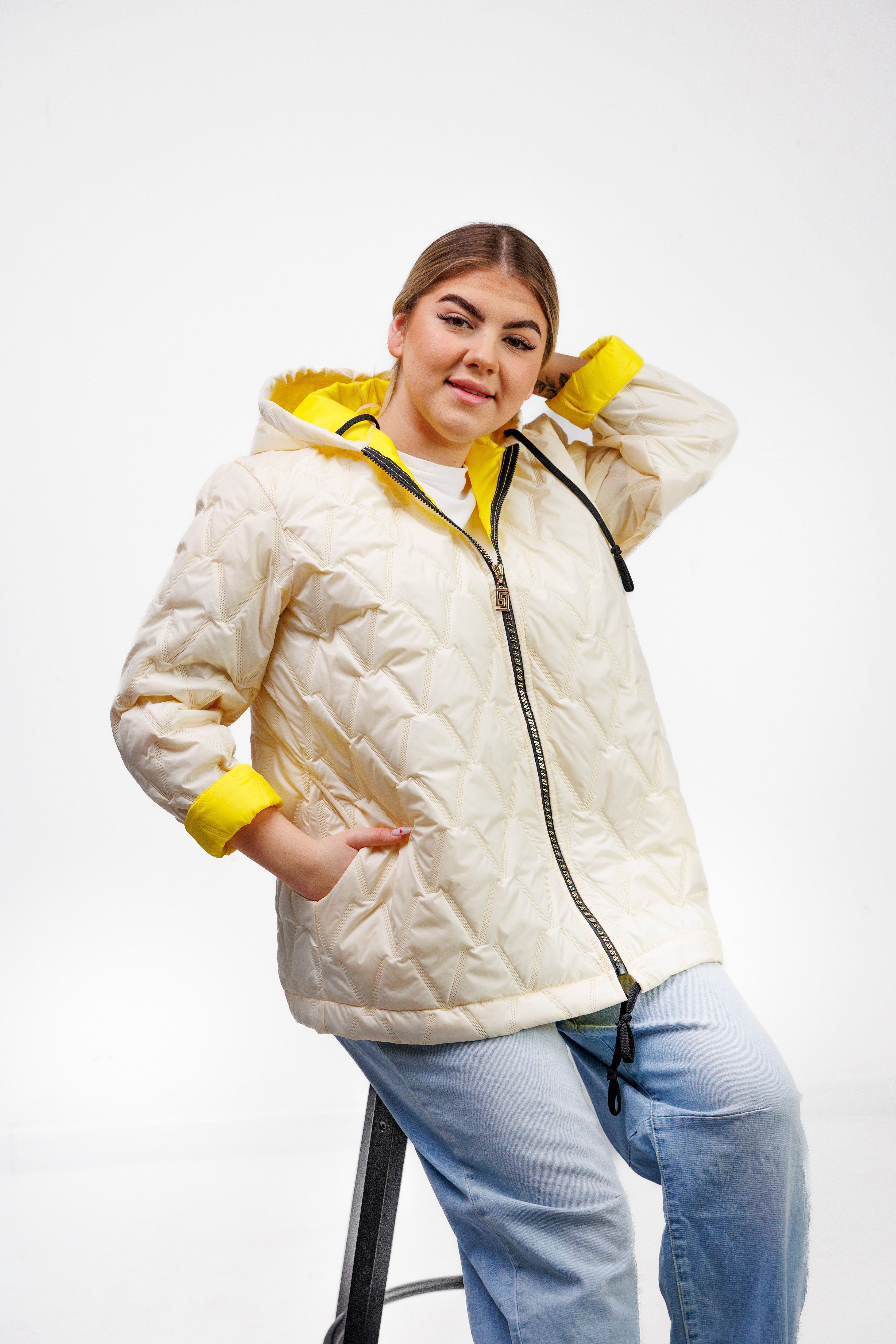 Kurtka Damska Regulowana Sznurkami Polska Produkcja Duże Rozmiary Żółty