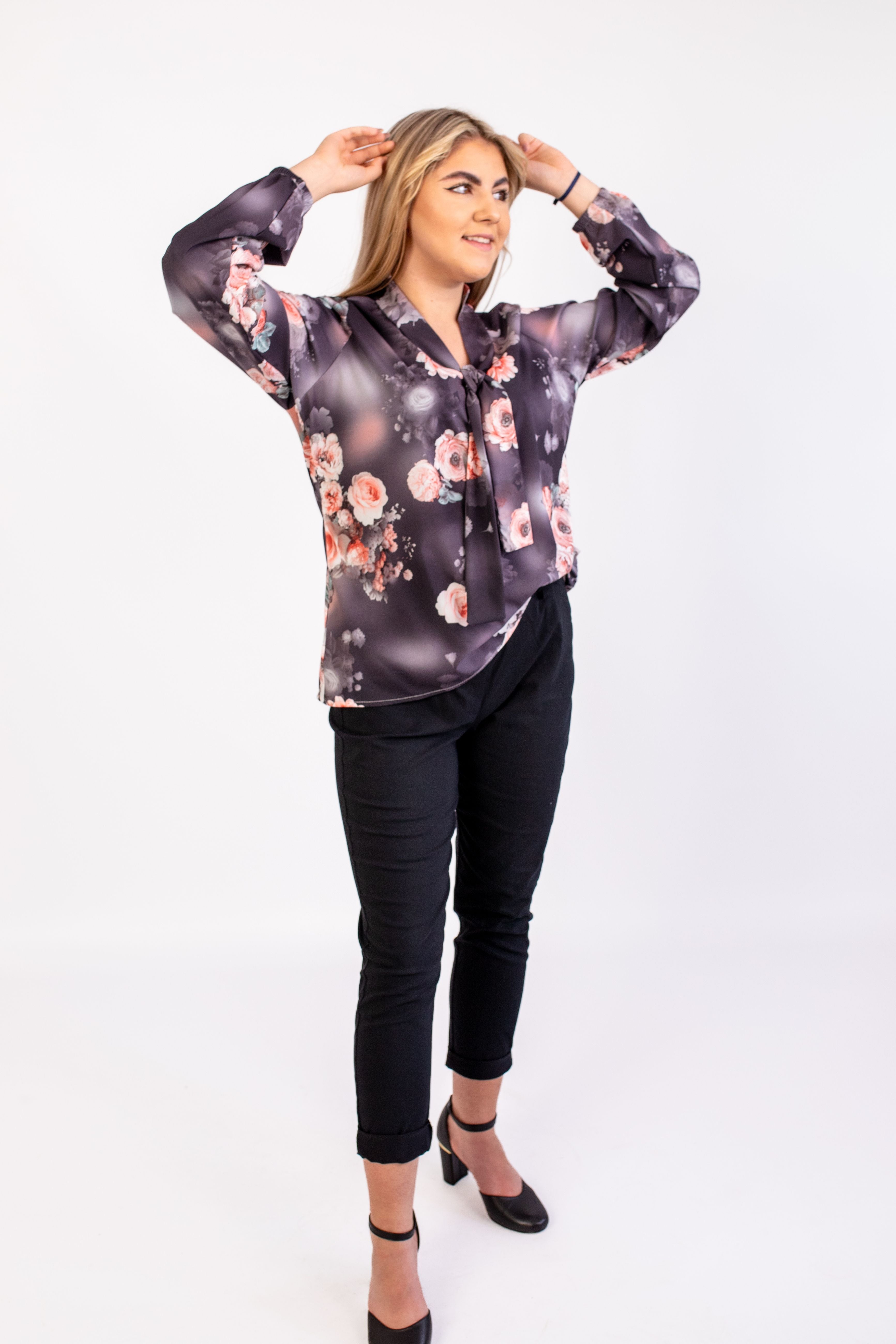 Elegancka modna szykowna bluzka z krawatem Wzór 6