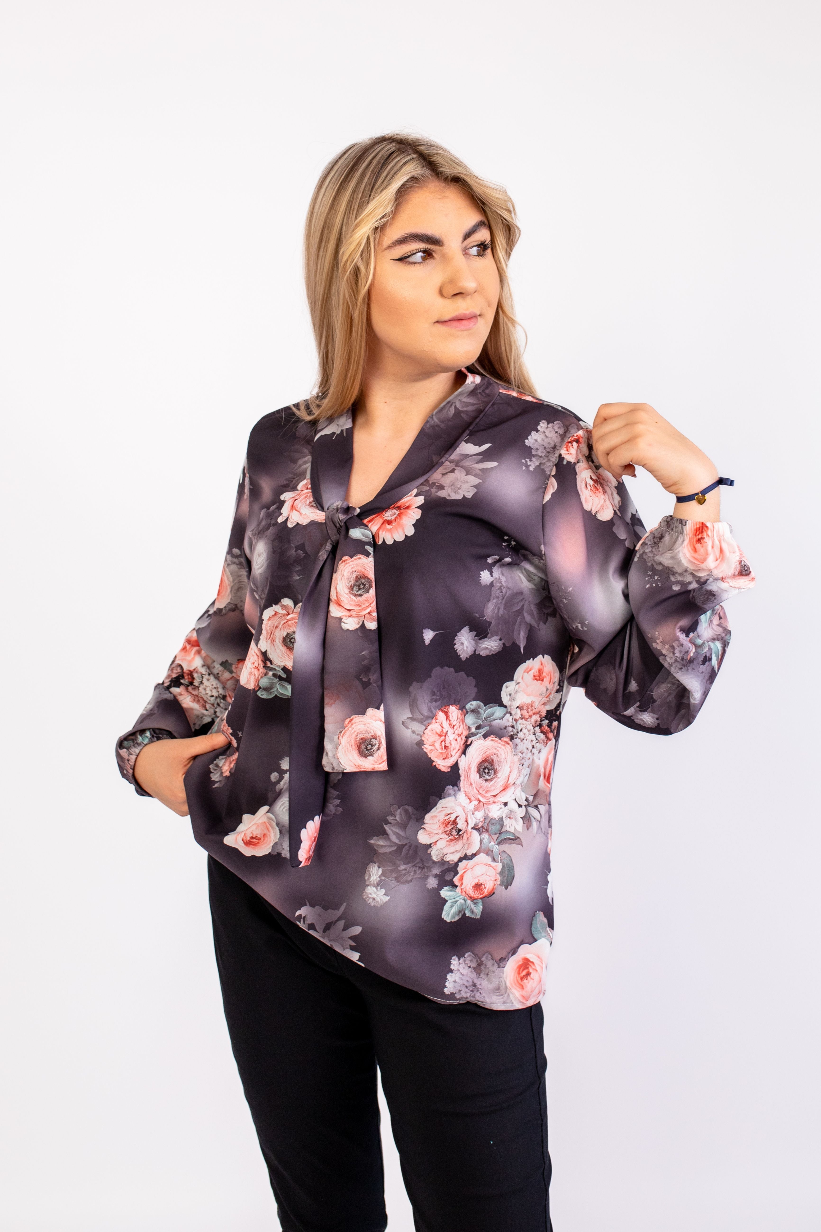 Elegancka modna szykowna bluzka z krawatem Wzór 6