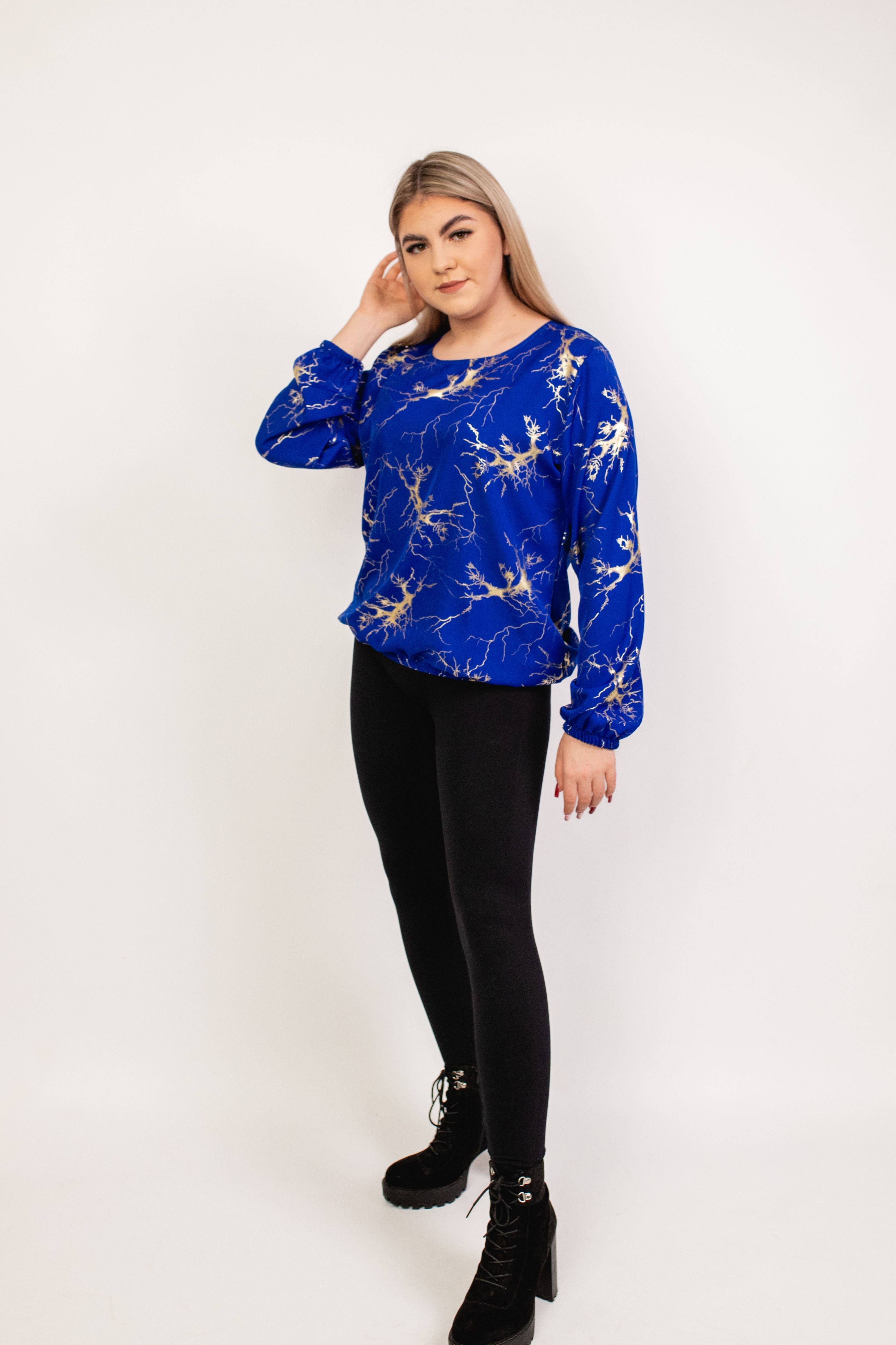 Elegancka wygodna bluzka z długim rękawem Chaber