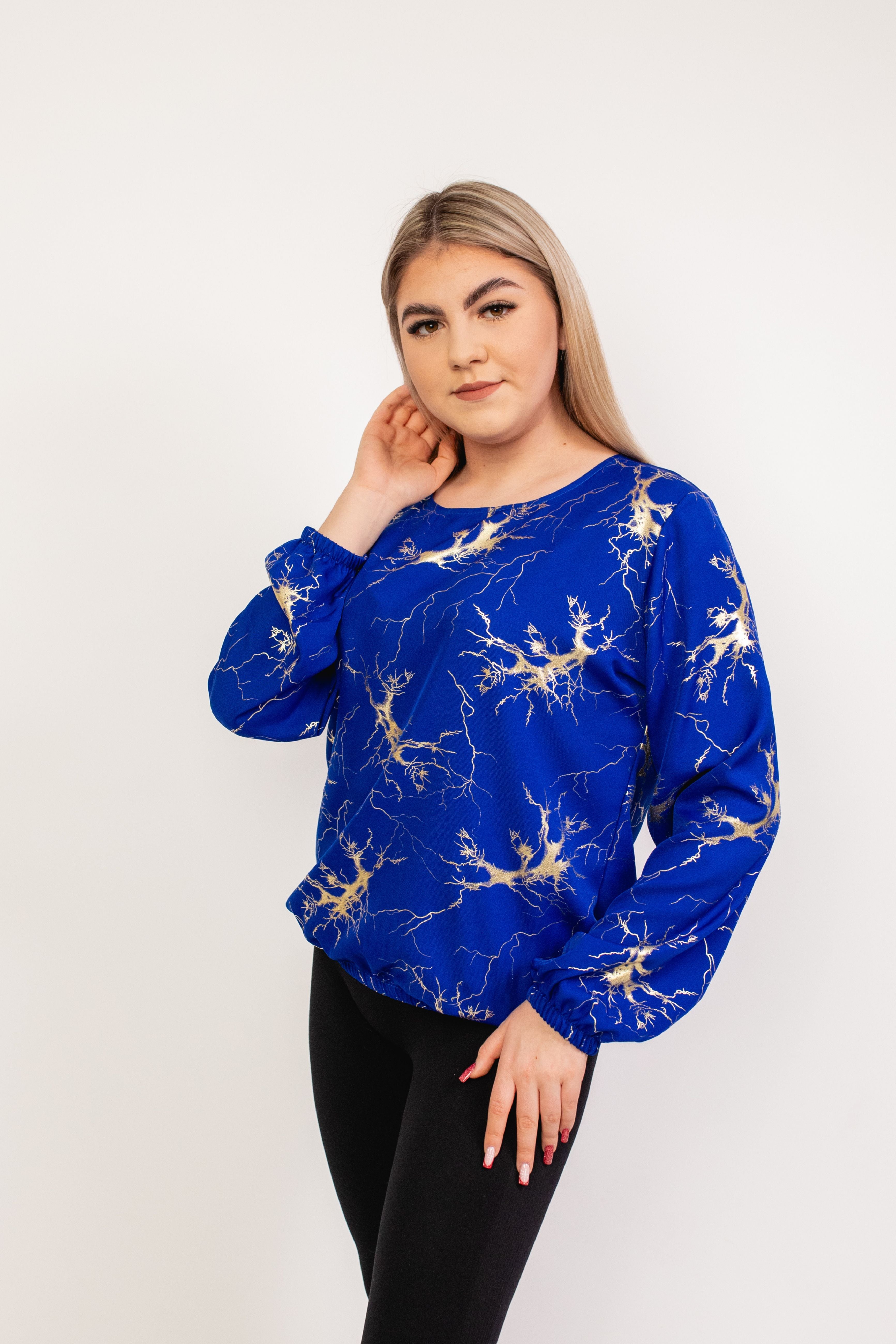 Elegancka wygodna bluzka z długim rękawem Chaber