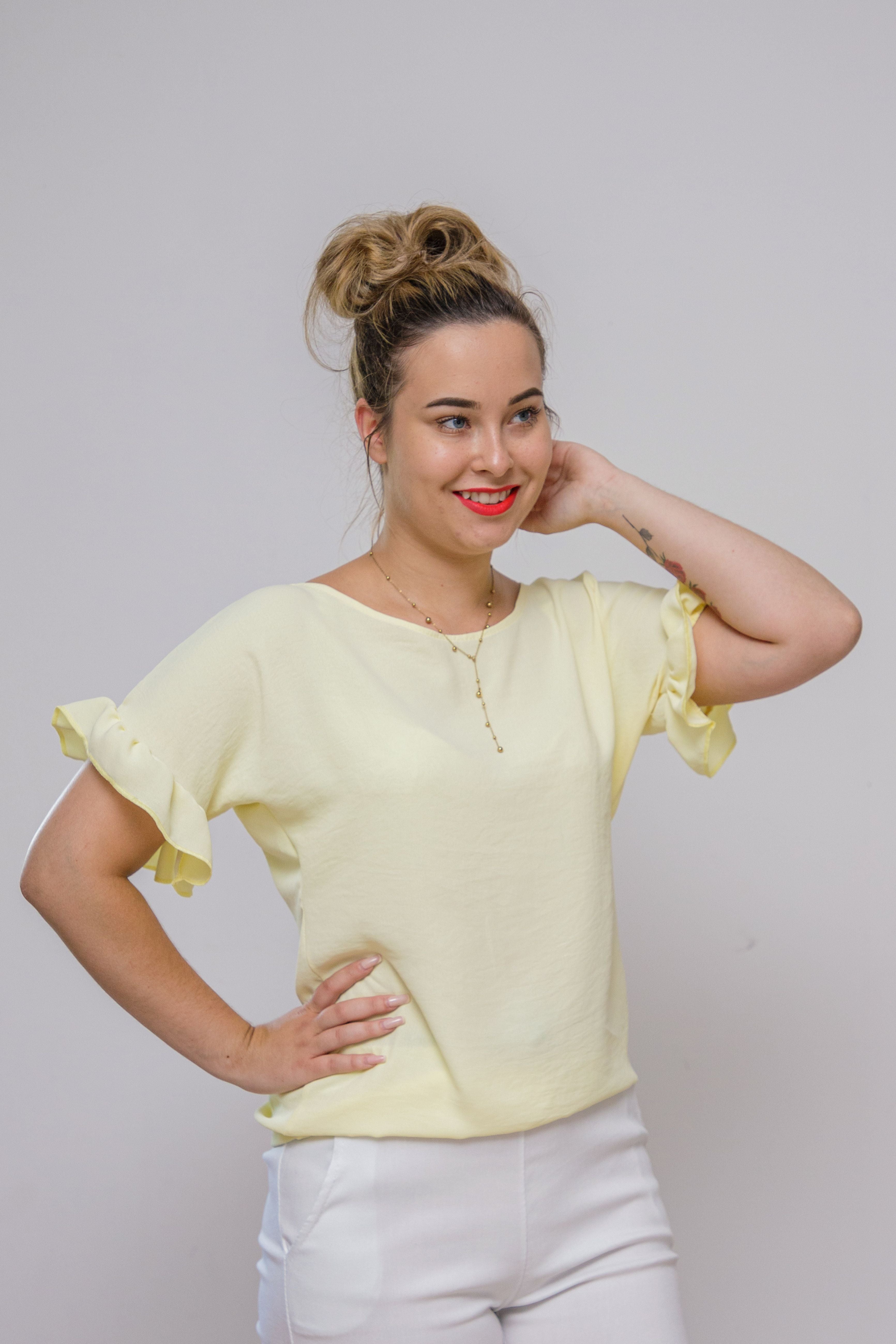 Modna elegancka luźna bluzka z krótkim rękawem Żółty