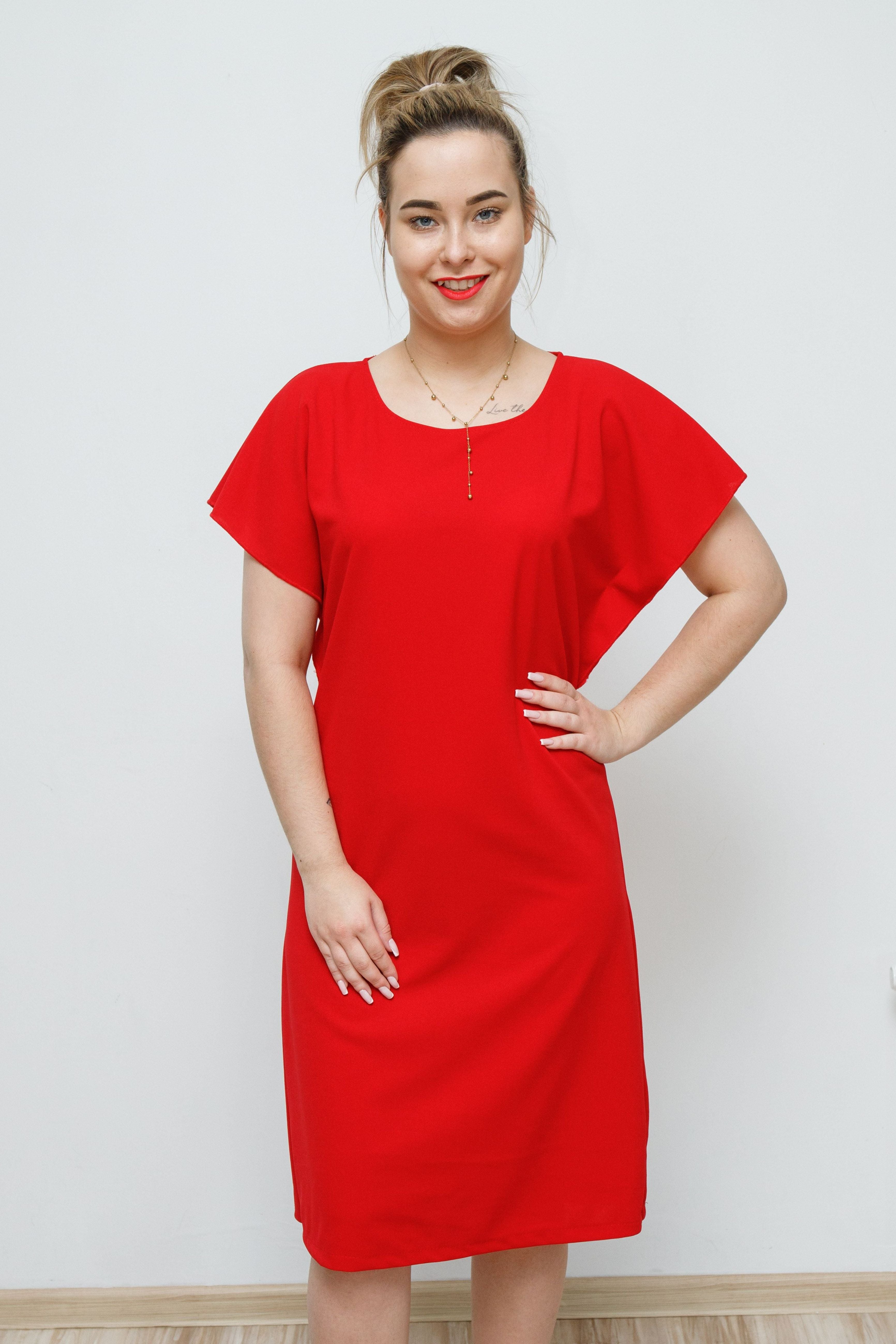 Modna  kobieca gustowna sukienka Czerwony