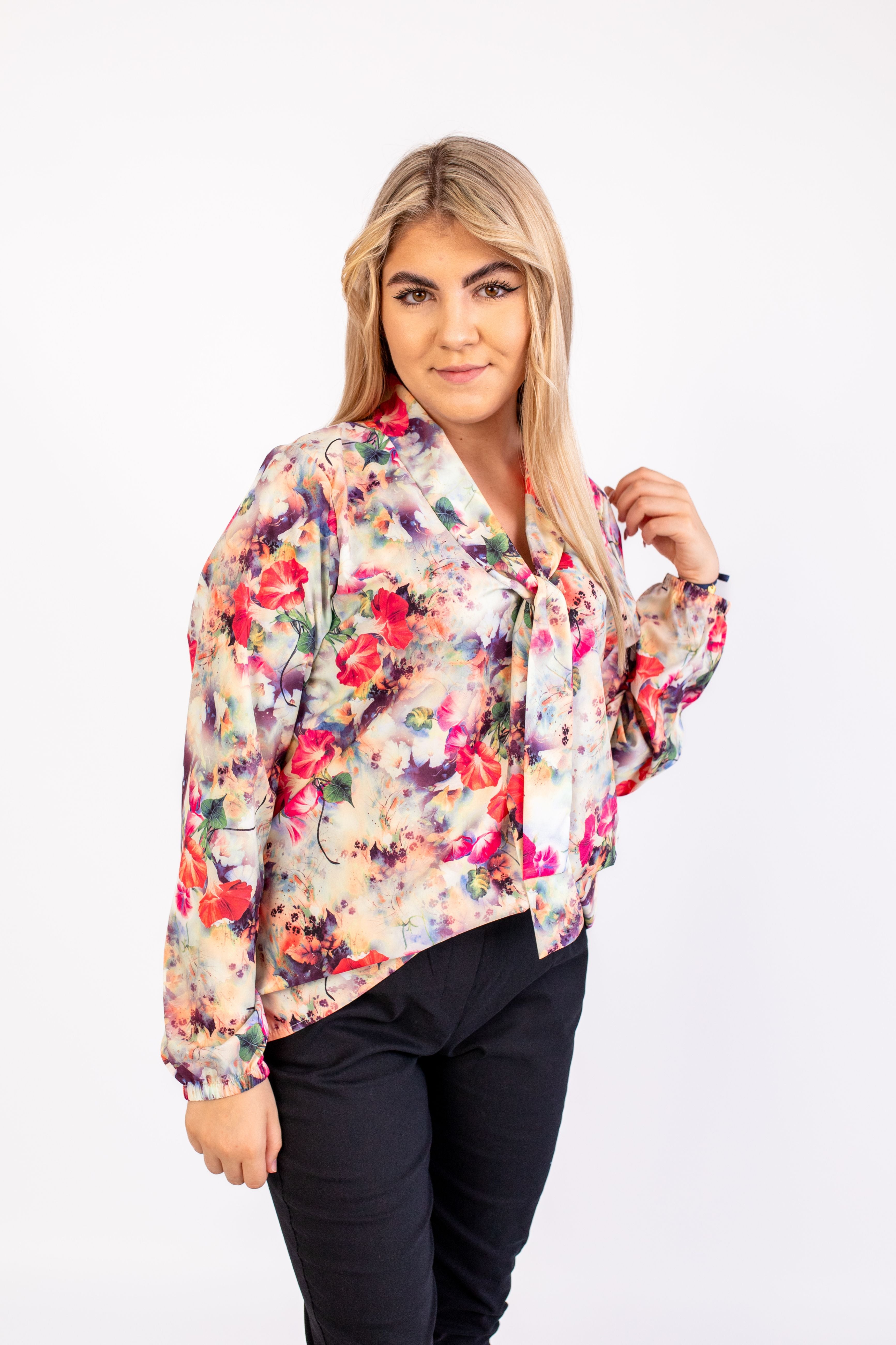 Elegancka modna szykowna bluzka z krawatem Wzór 2