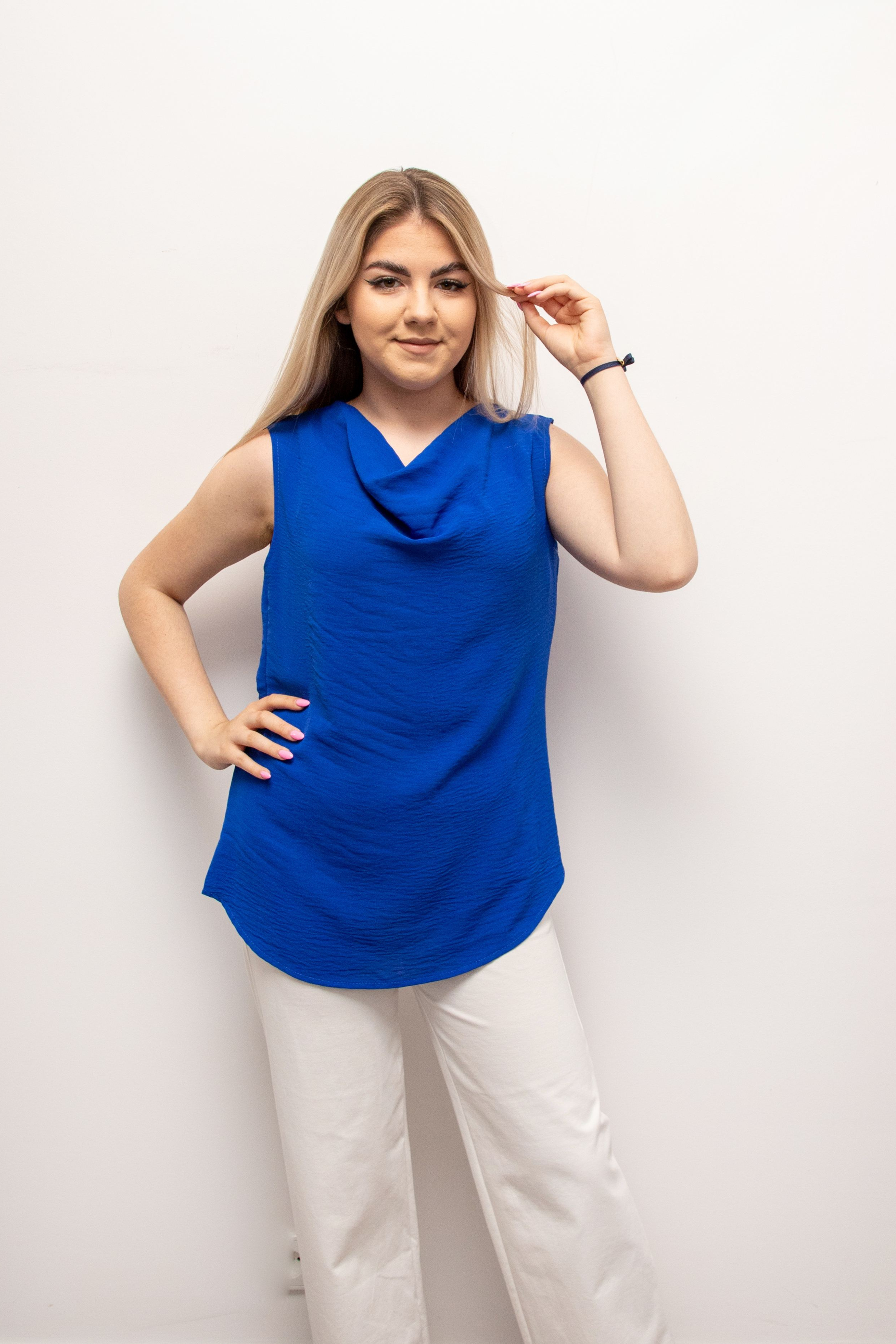 Stylowa letnia przepiękna bluzka z cudnym dekoltem Chaber