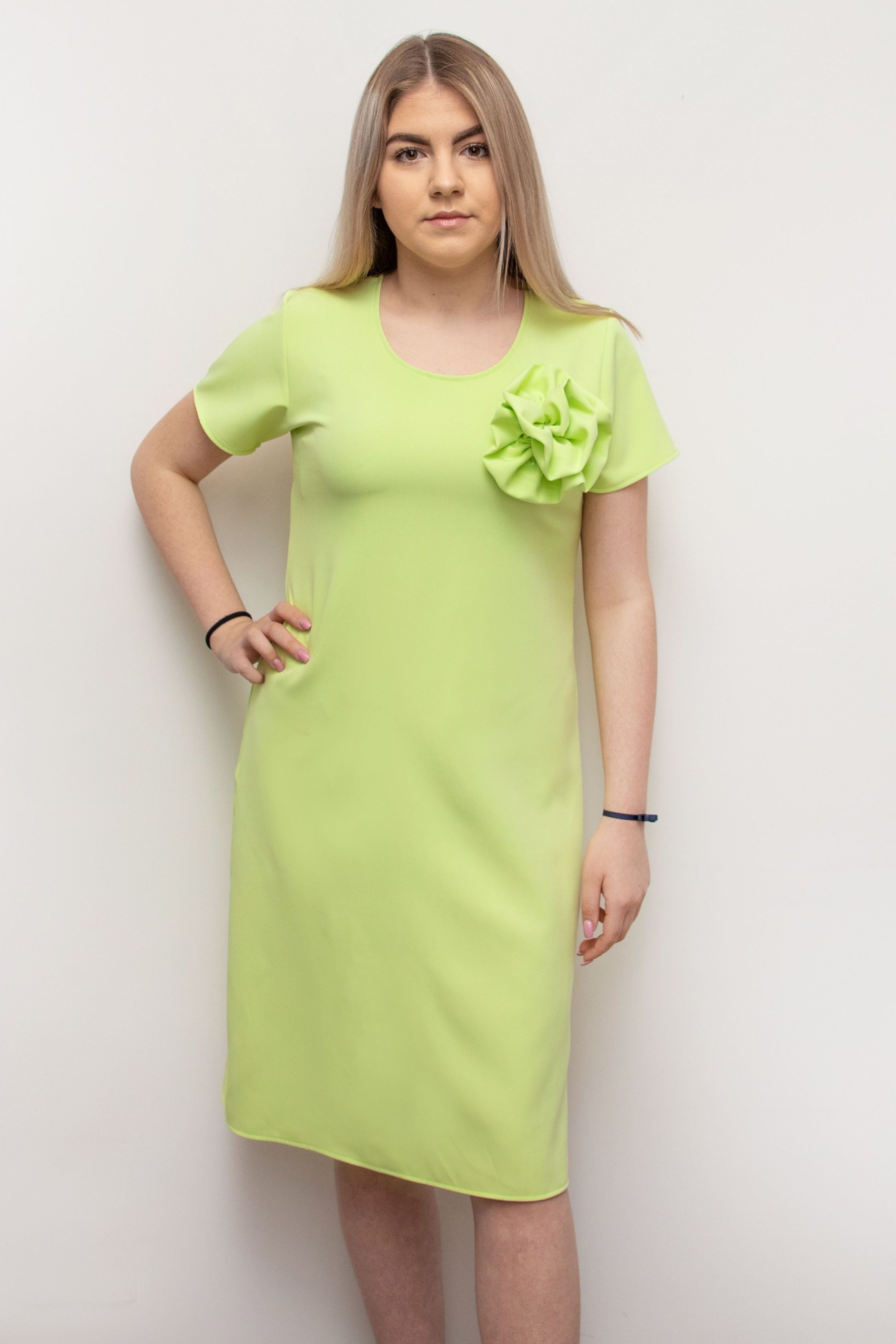 Elegancka sukienka damska z różą Limonka