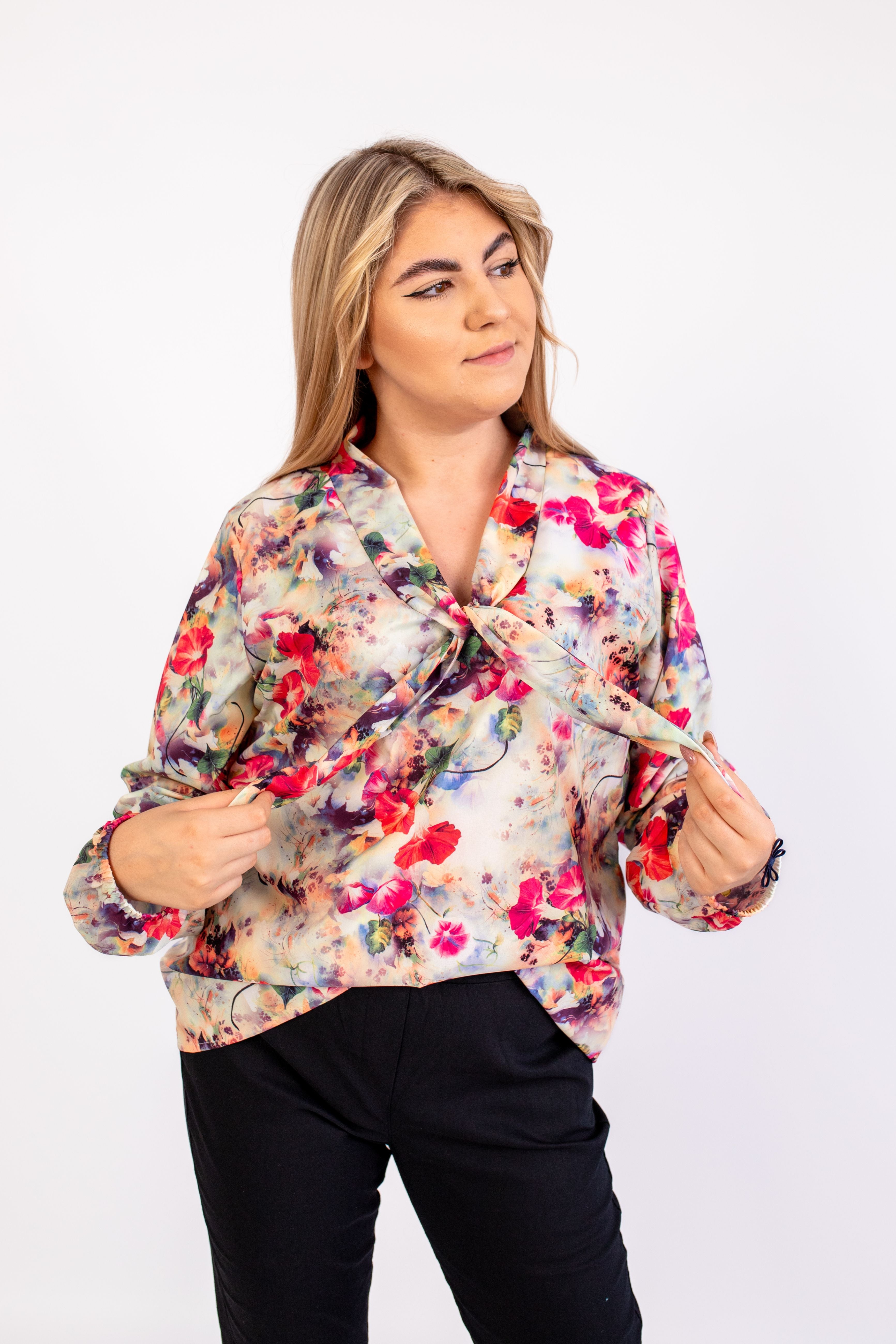 Elegancka modna szykowna bluzka z krawatem Wzór 2