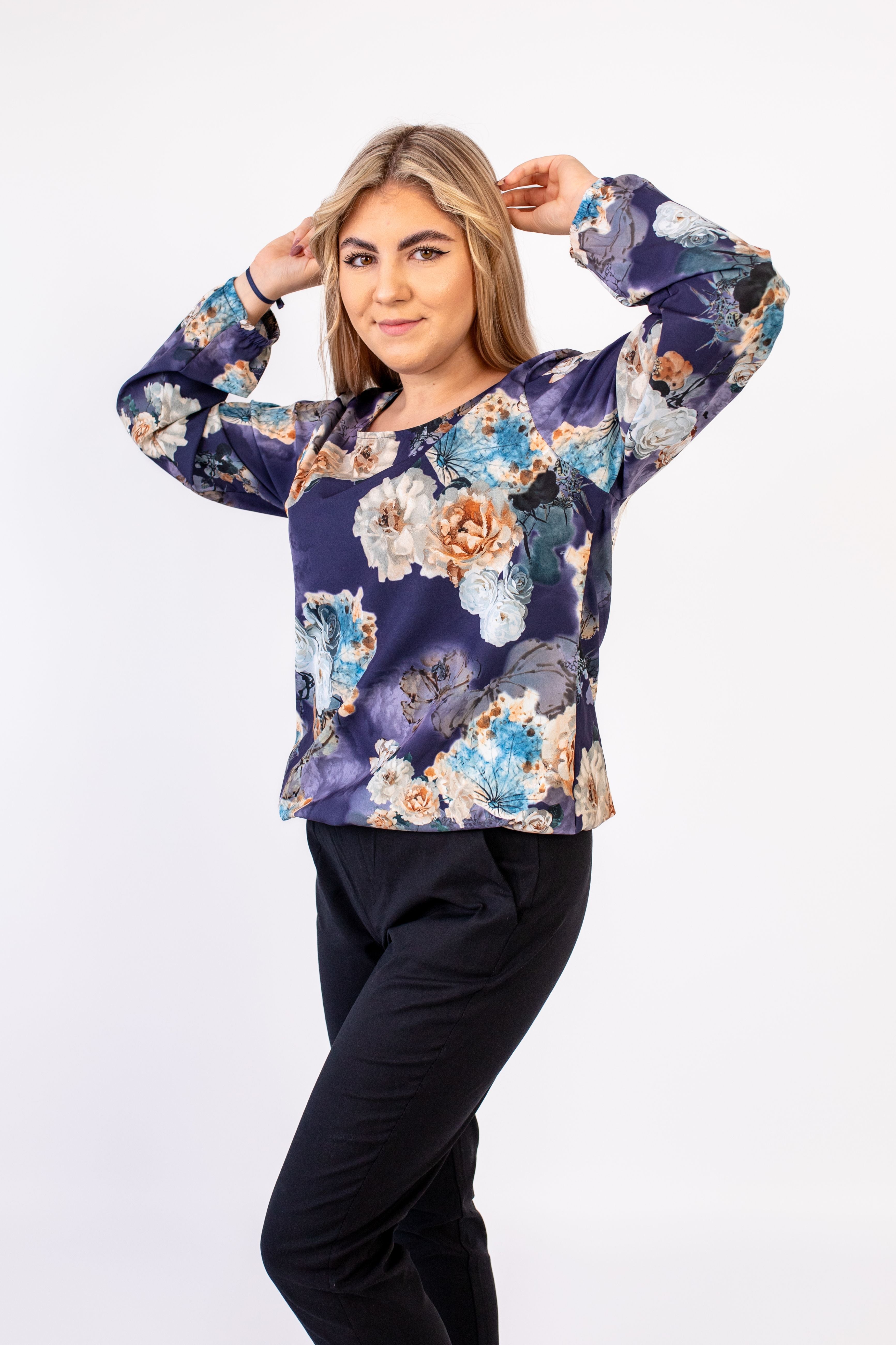 Modna klasyczna bluzka z długim rękawkiem Wzór 11