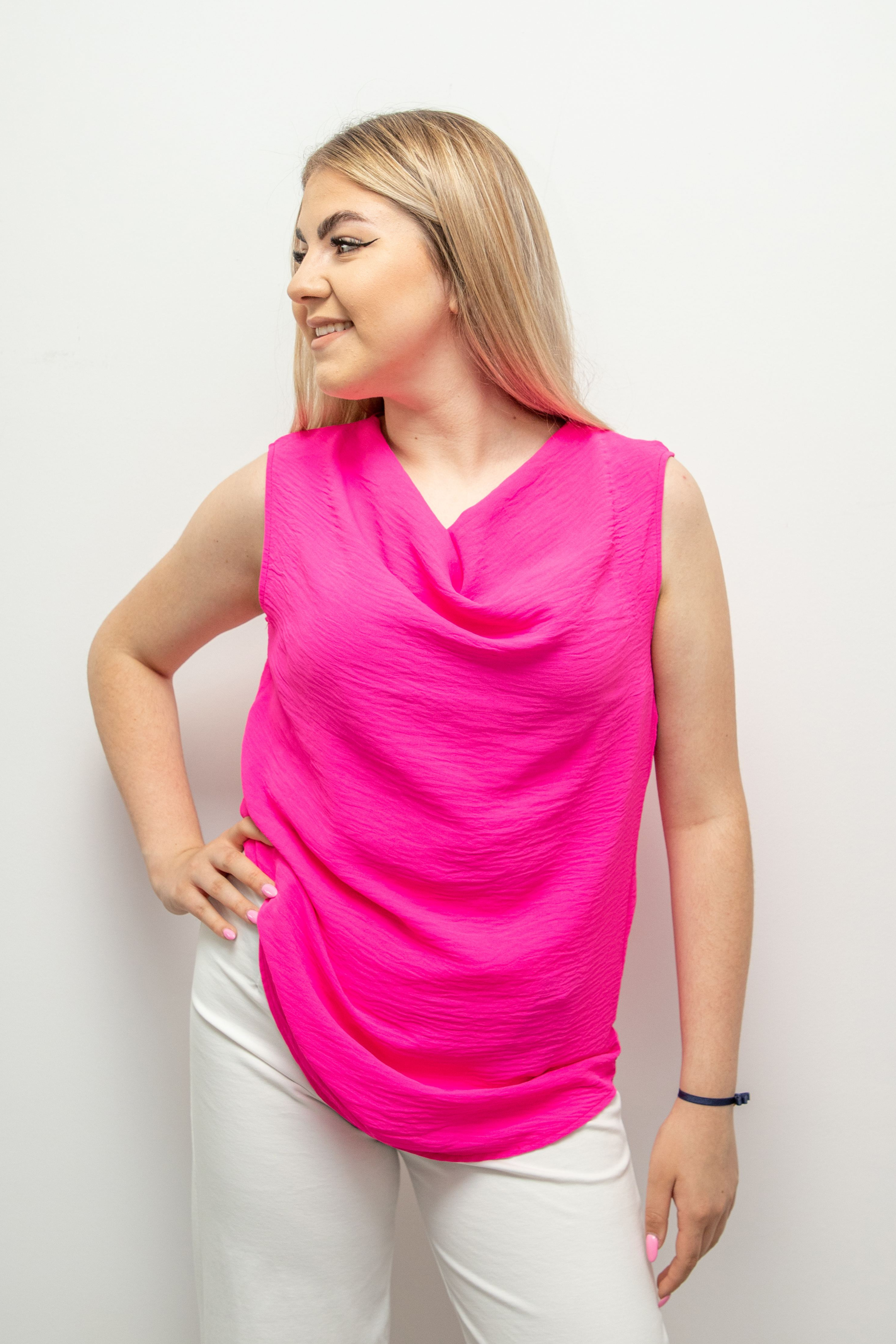 Stylowa letnia przepiękna bluzka z cudnym dekoltem Fuksja