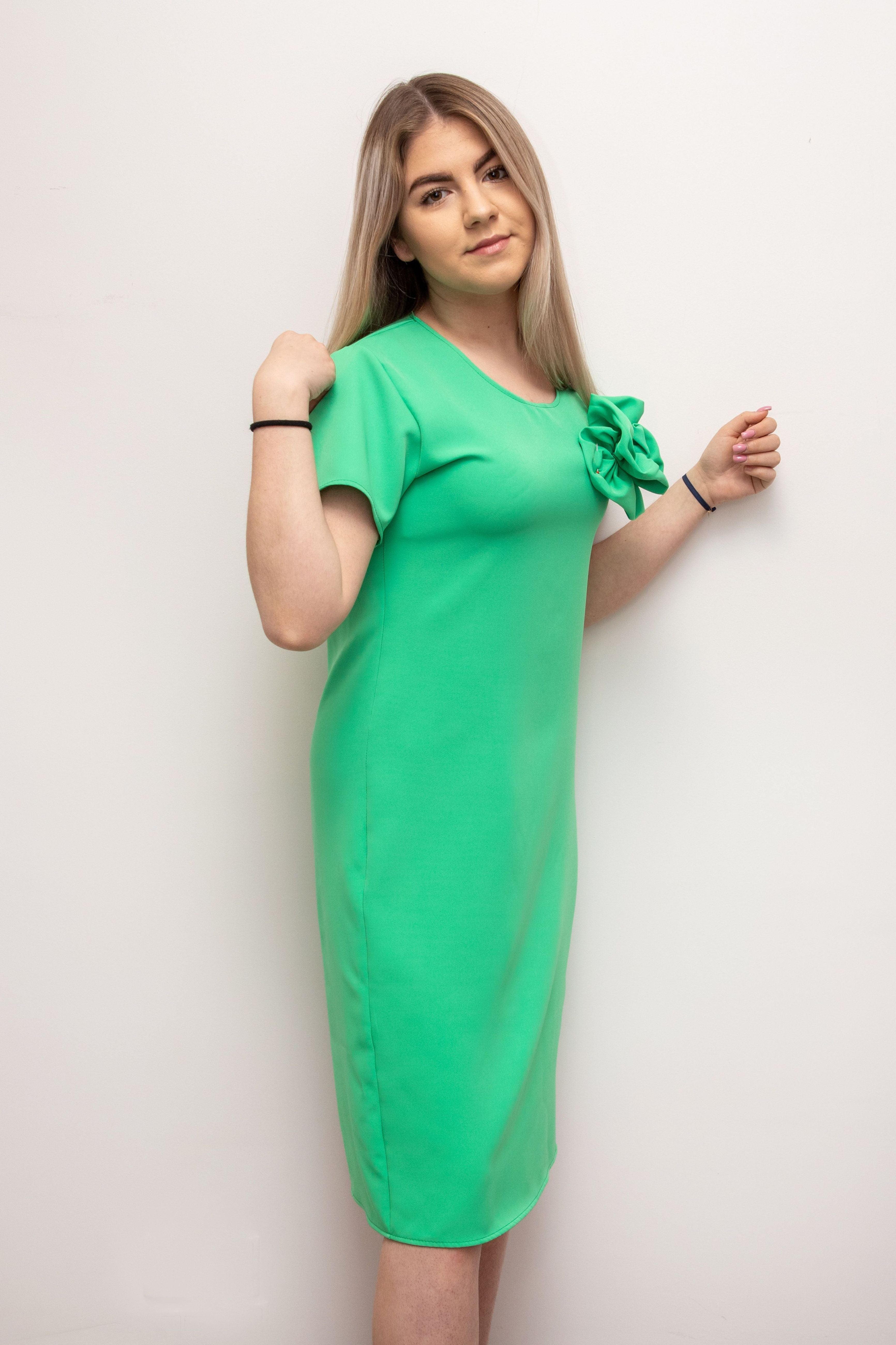Elegancka sukienka damska z różą Zielony