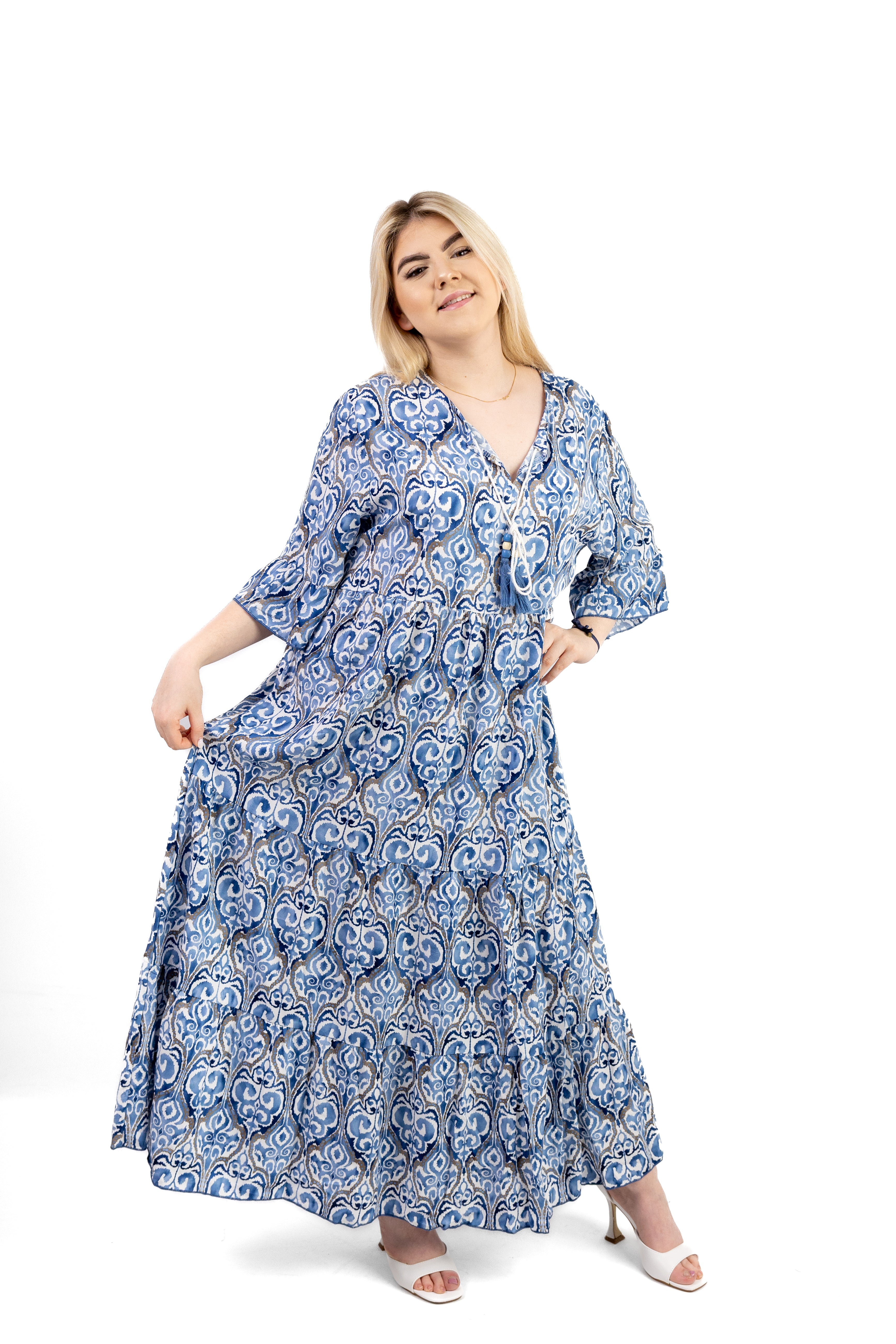 Włoska sukienka boho z falbanami i rękawem z falbanką Wzór 2
