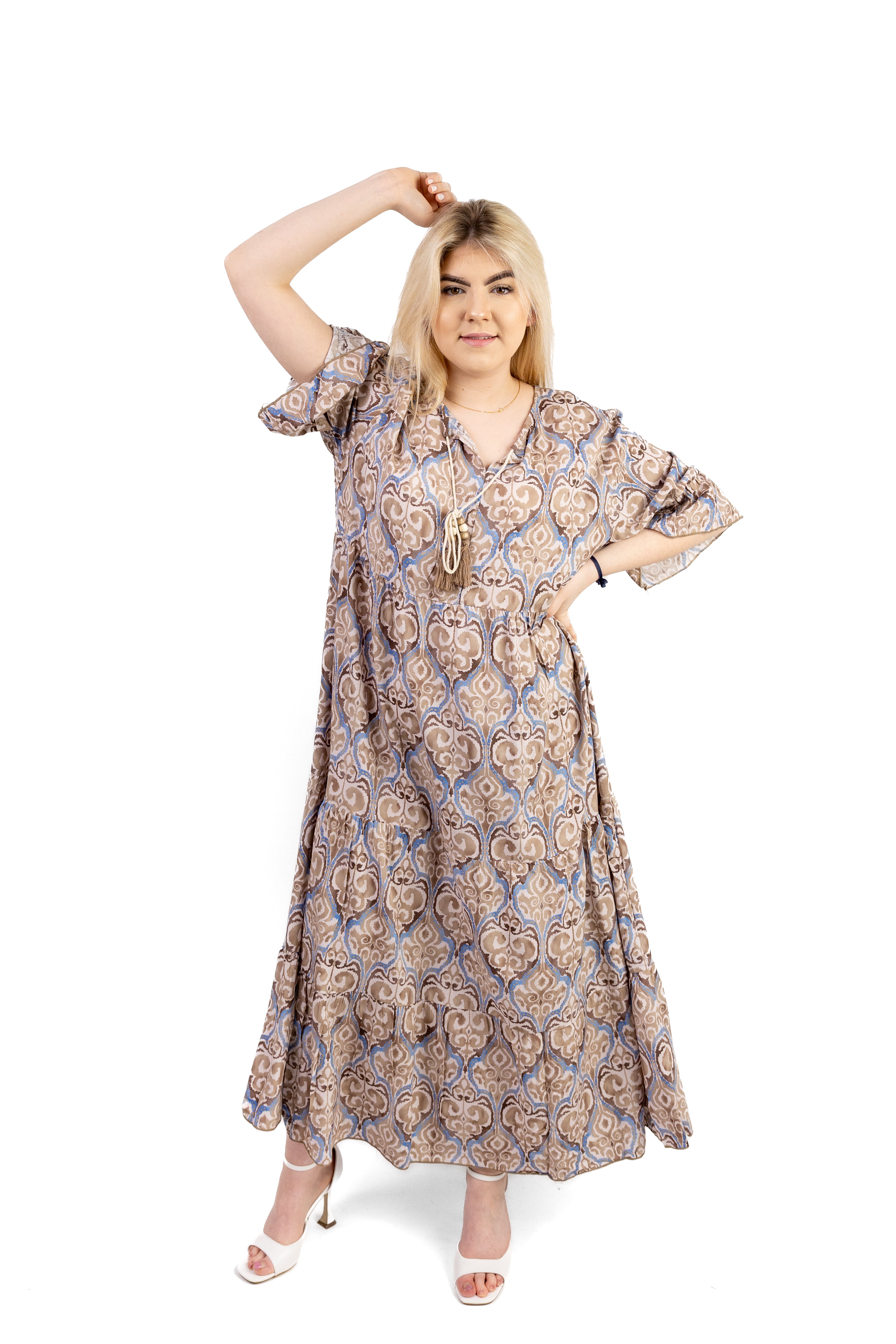 Włoska sukienka boho z falbanami i rękawem z falbanką Wzór 1