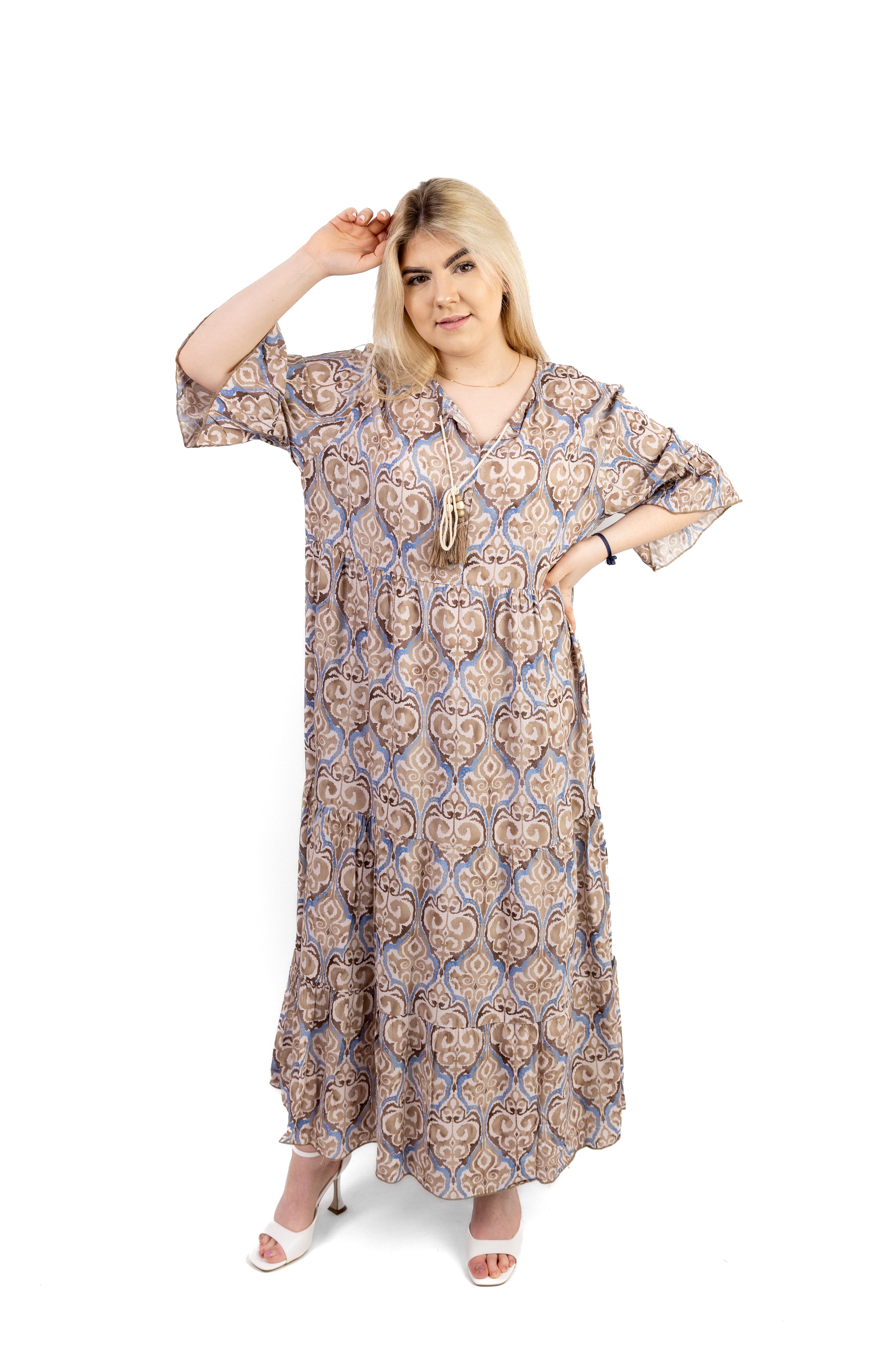 Włoska sukienka boho z falbanami i rękawem z falbanką Wzór 1