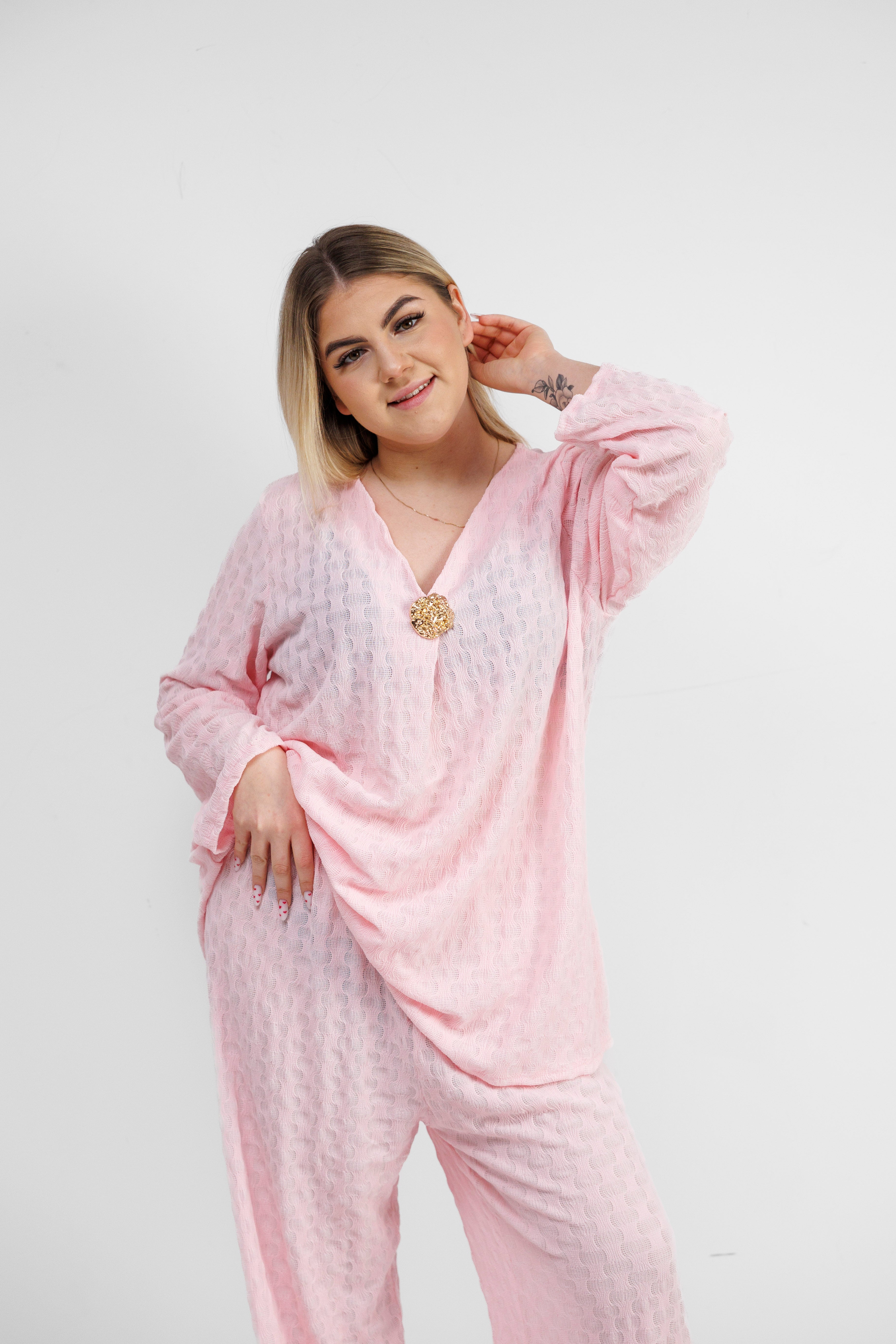 Zwiewny komplet z wiskozy z dekoracyjną broszką Pudrowy róż