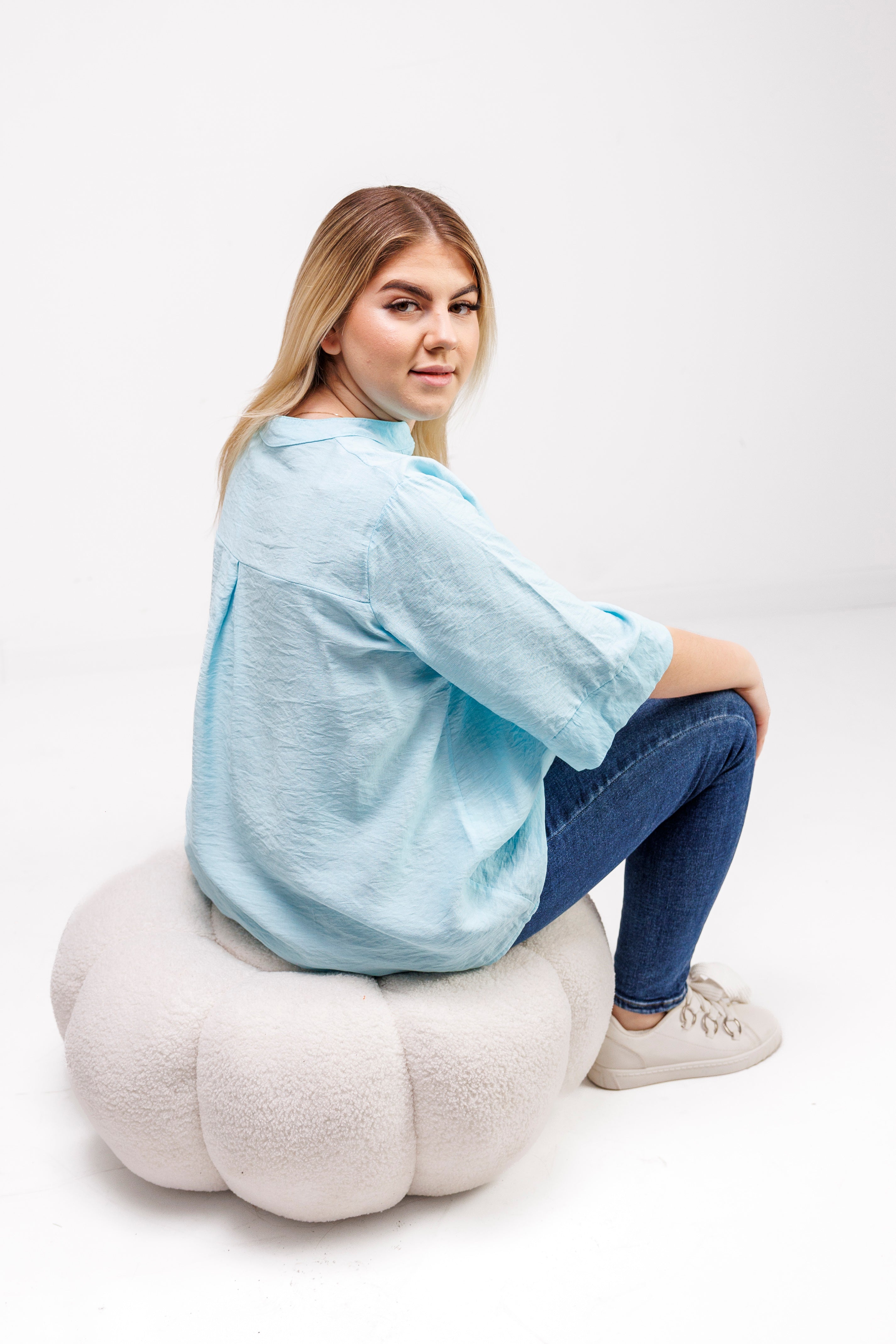 Wiskozowa bluzka z luźnym rękawem i dekoltem V Mięta