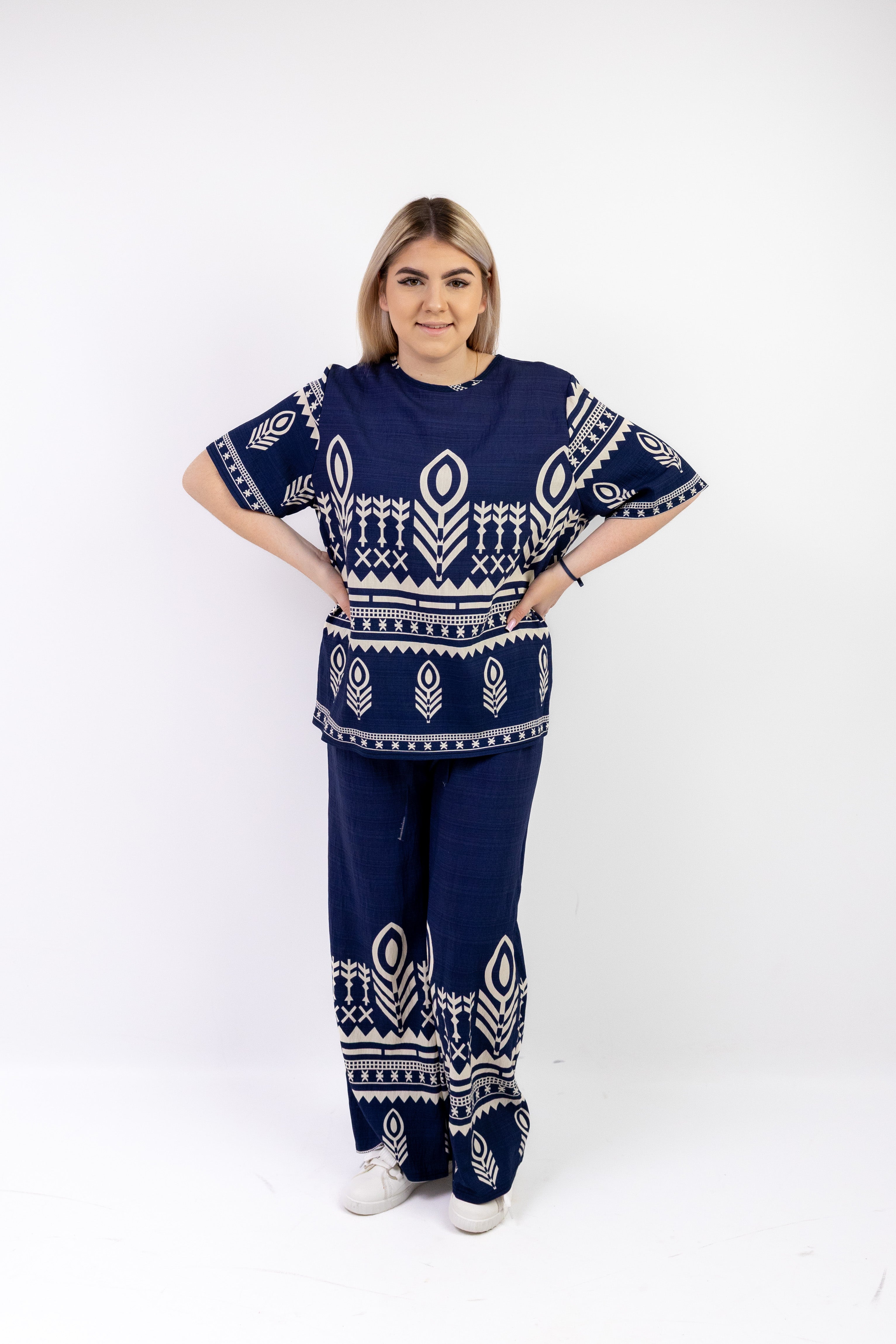 Włoski komplet damski z lnu i bawełny z etnicznym wzorem Wzór 2
