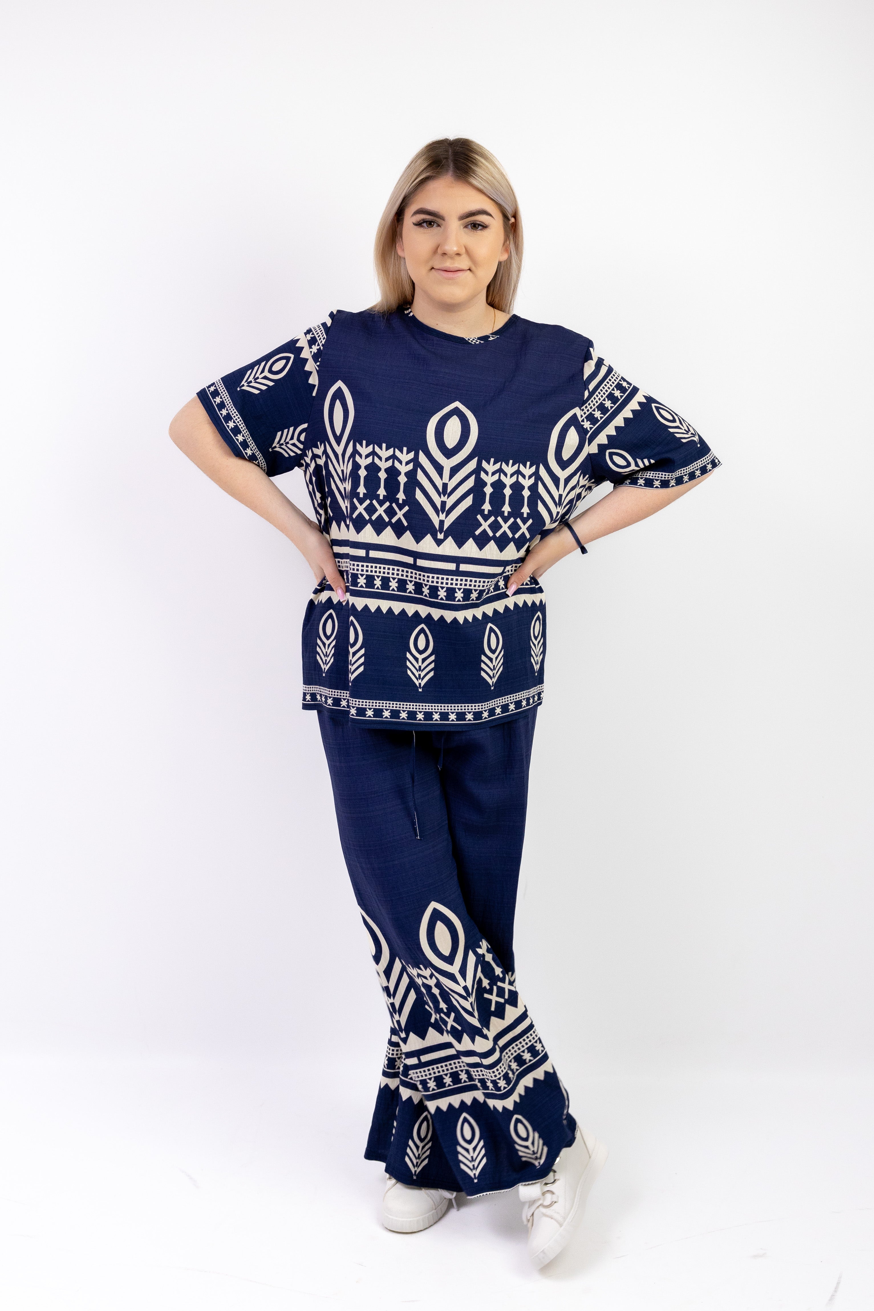 Włoski komplet damski z lnu i bawełny z etnicznym wzorem Wzór 2