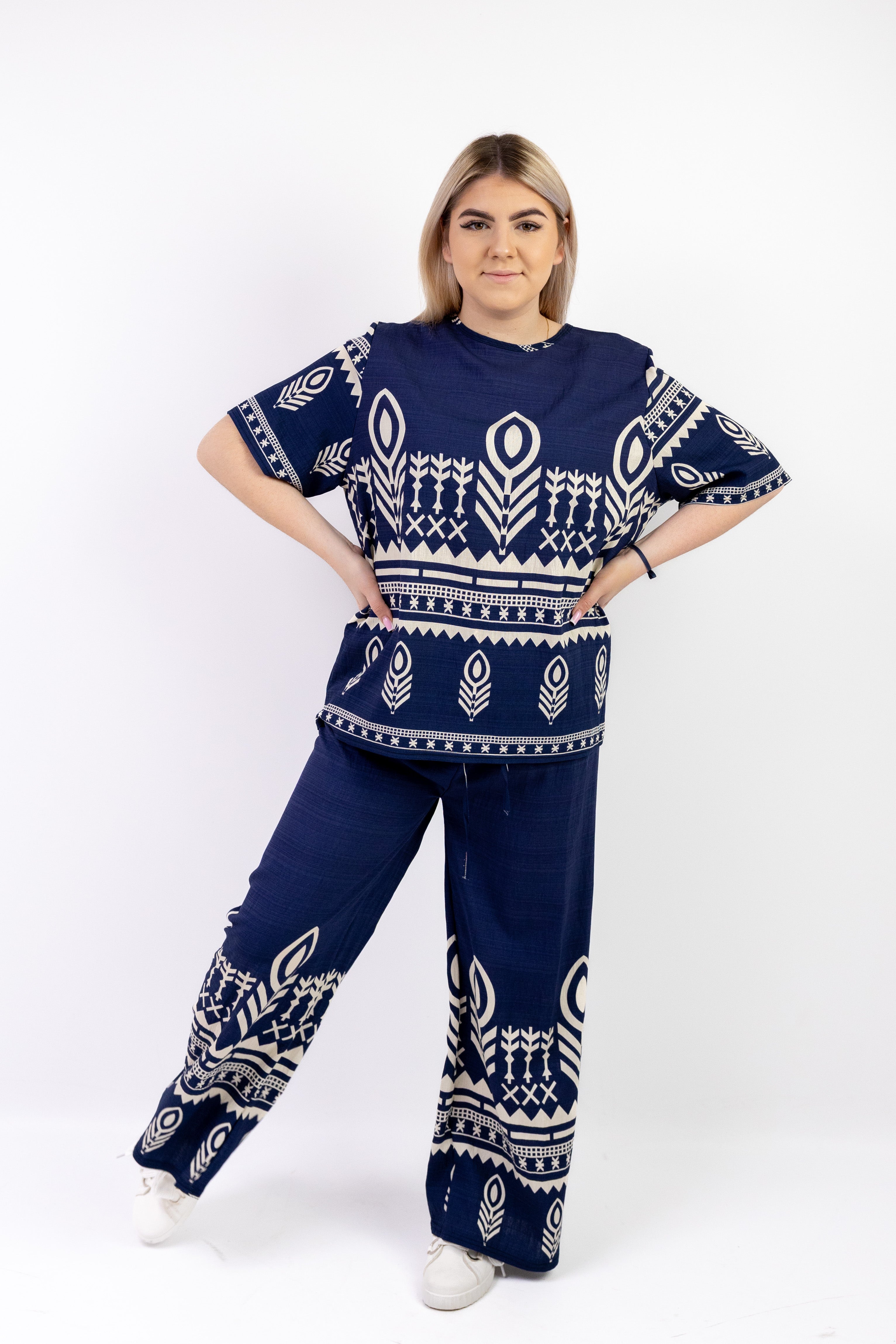 Włoski komplet damski z lnu i bawełny z etnicznym wzorem Wzór 2