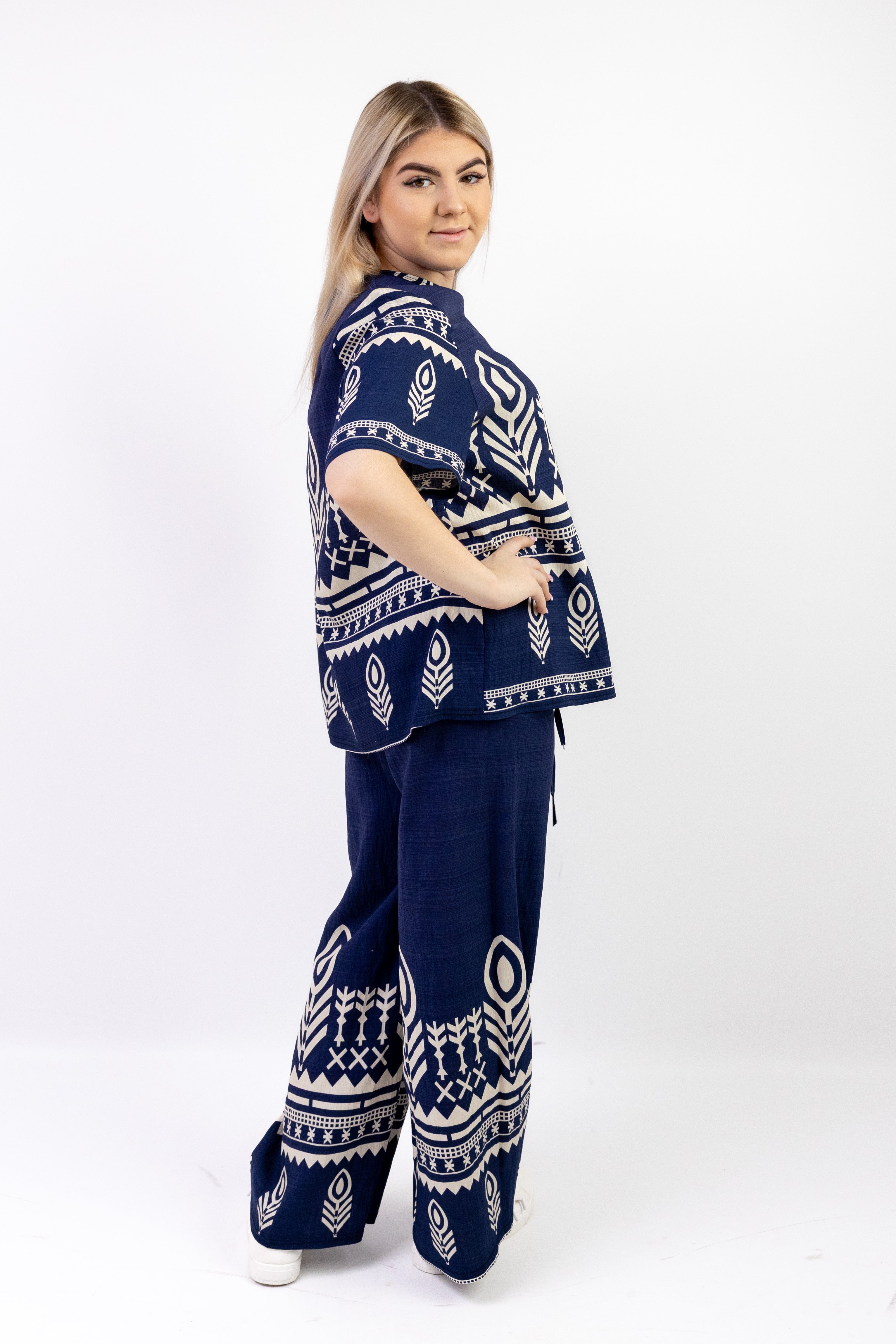 Włoski komplet damski z lnu i bawełny z etnicznym wzorem Wzór 2
