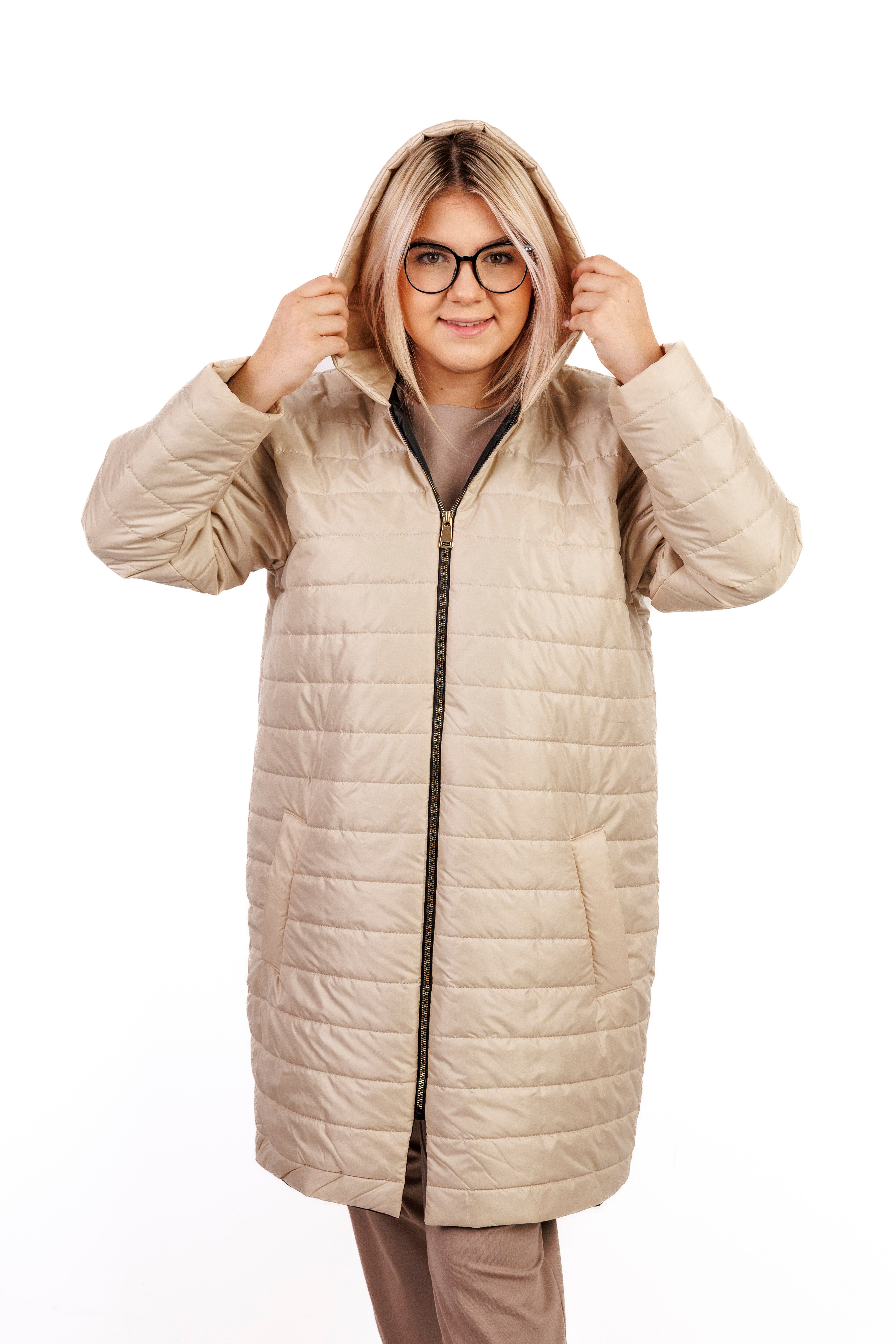 Damska zimowa kurtka pikowana z kapturem Jasny beż