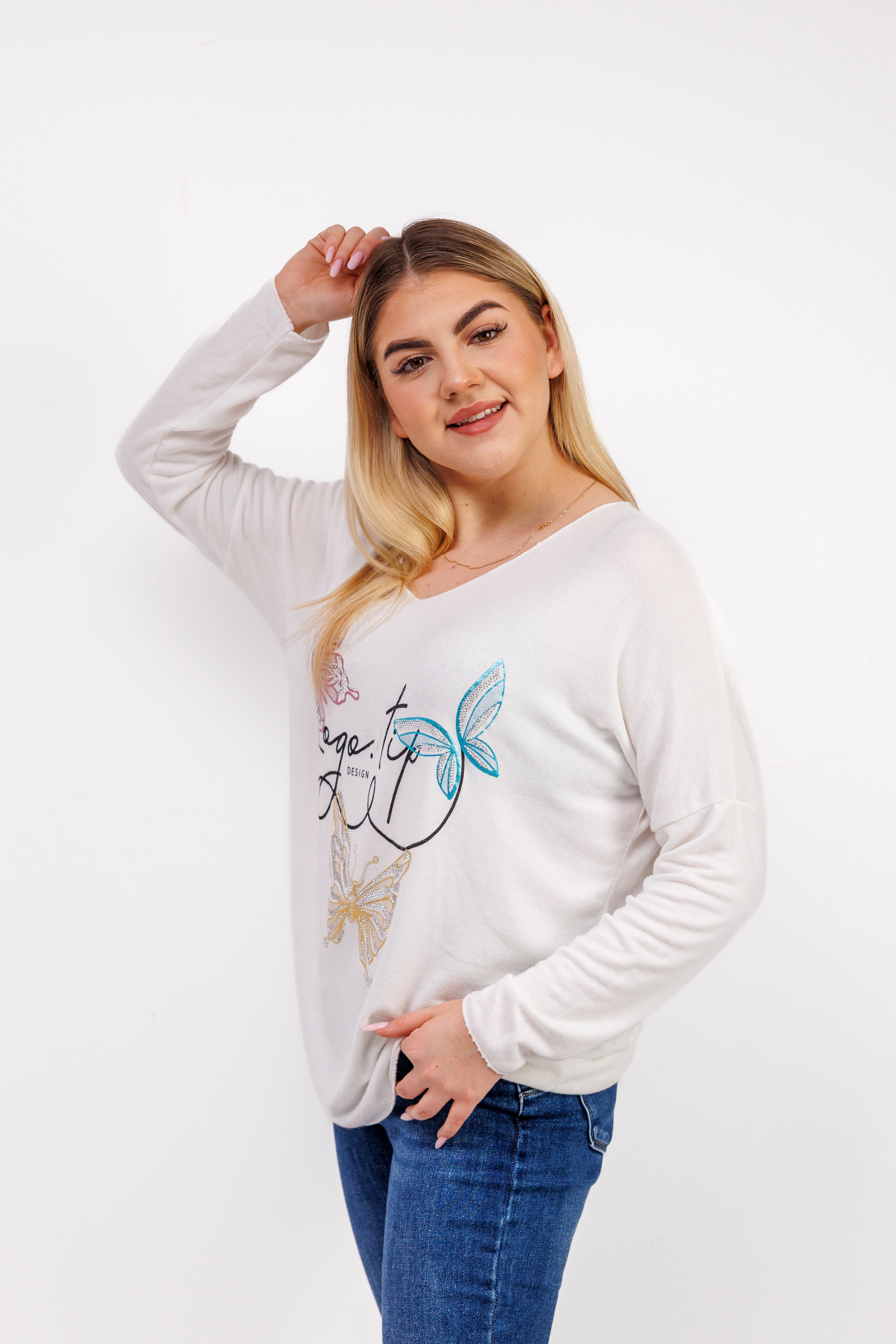 Sweterek z dekoltem V i ozdobnymi motylami Krem