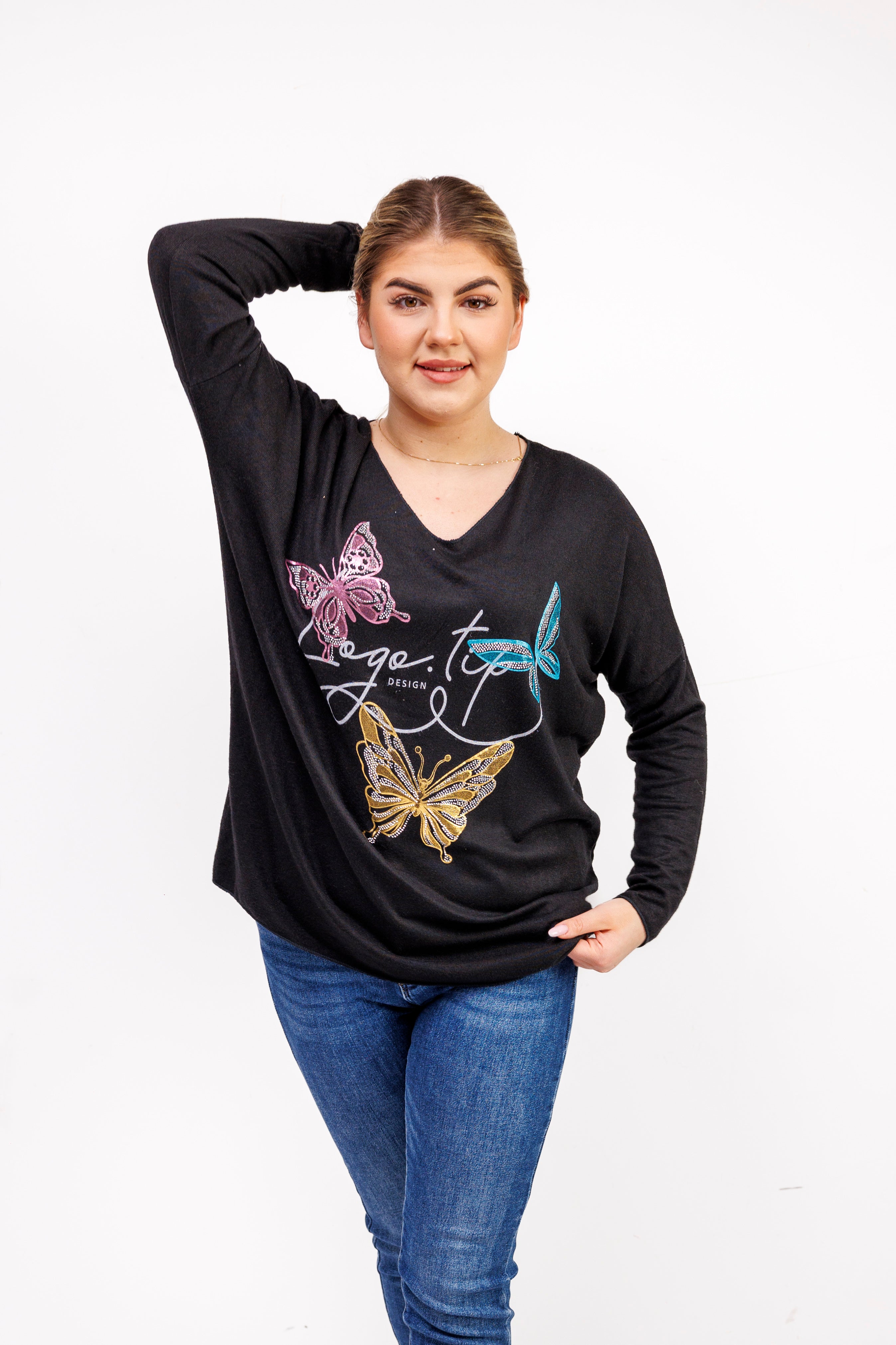 Sweterek z dekoltem V i ozdobnymi motylami Czarny