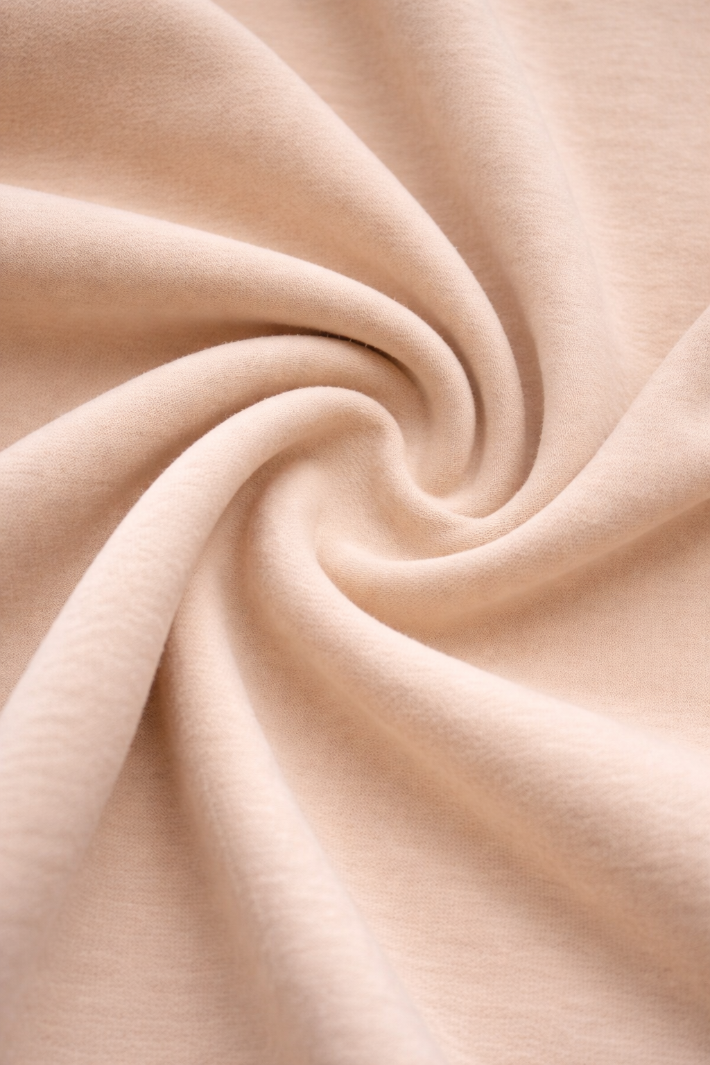 Elegancko-sportowy kobiecy dres Beż