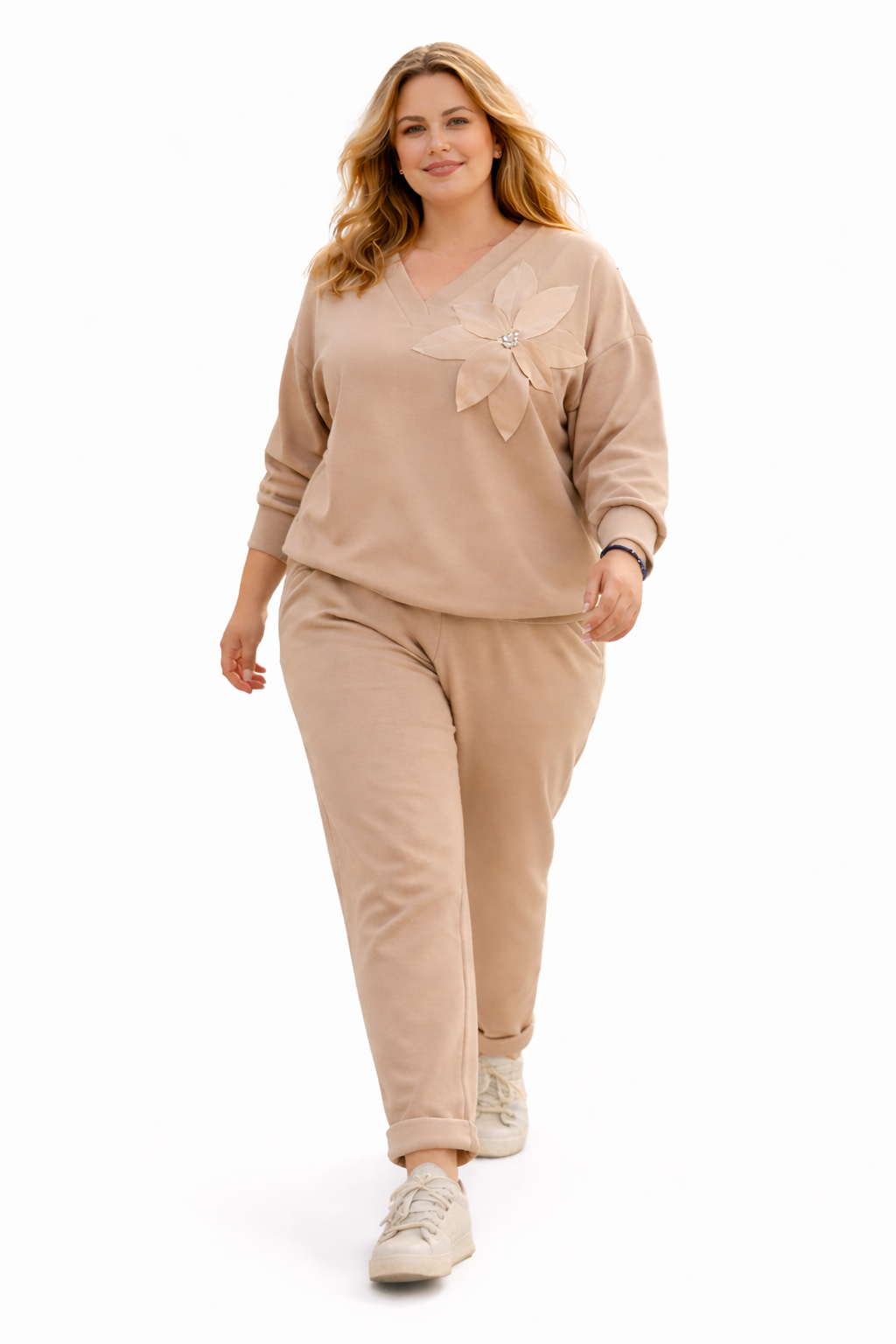 Elegancko-sportowy kobiecy dres Beż