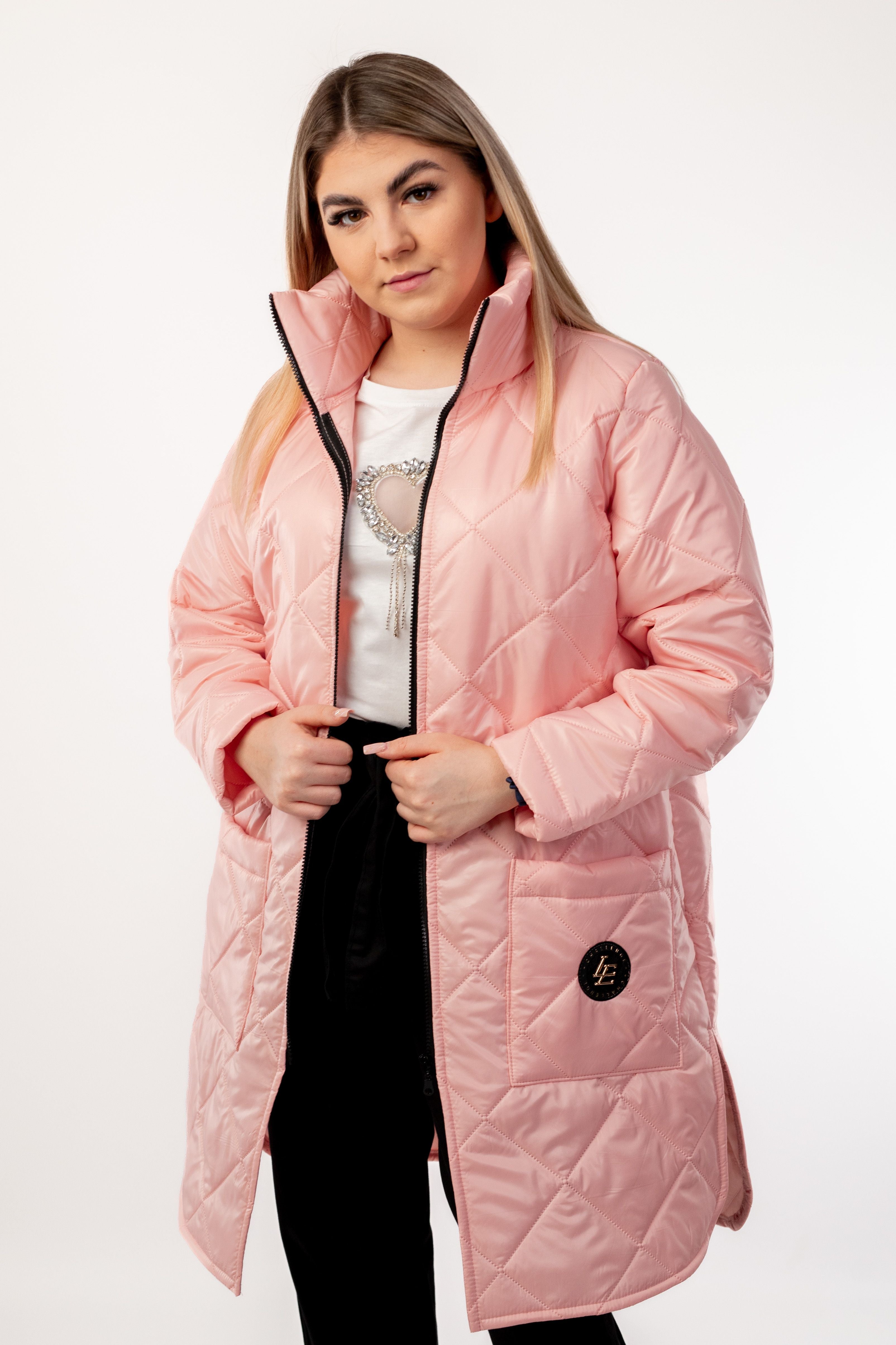 Wiosenna modna kurtka pikowana z tarczą Pudrowy Róż