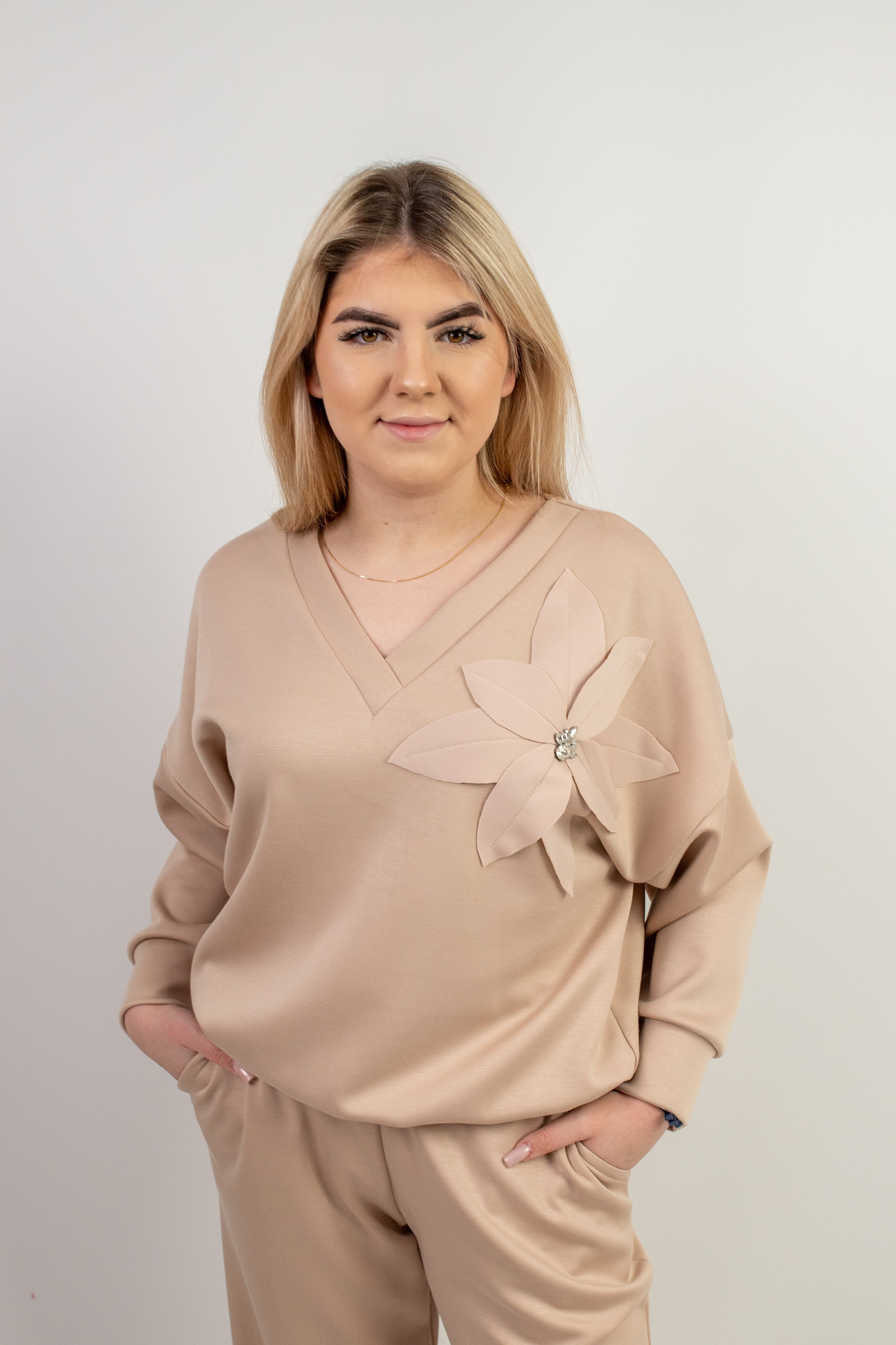 Stylowy komplet z materiału masełko Beż