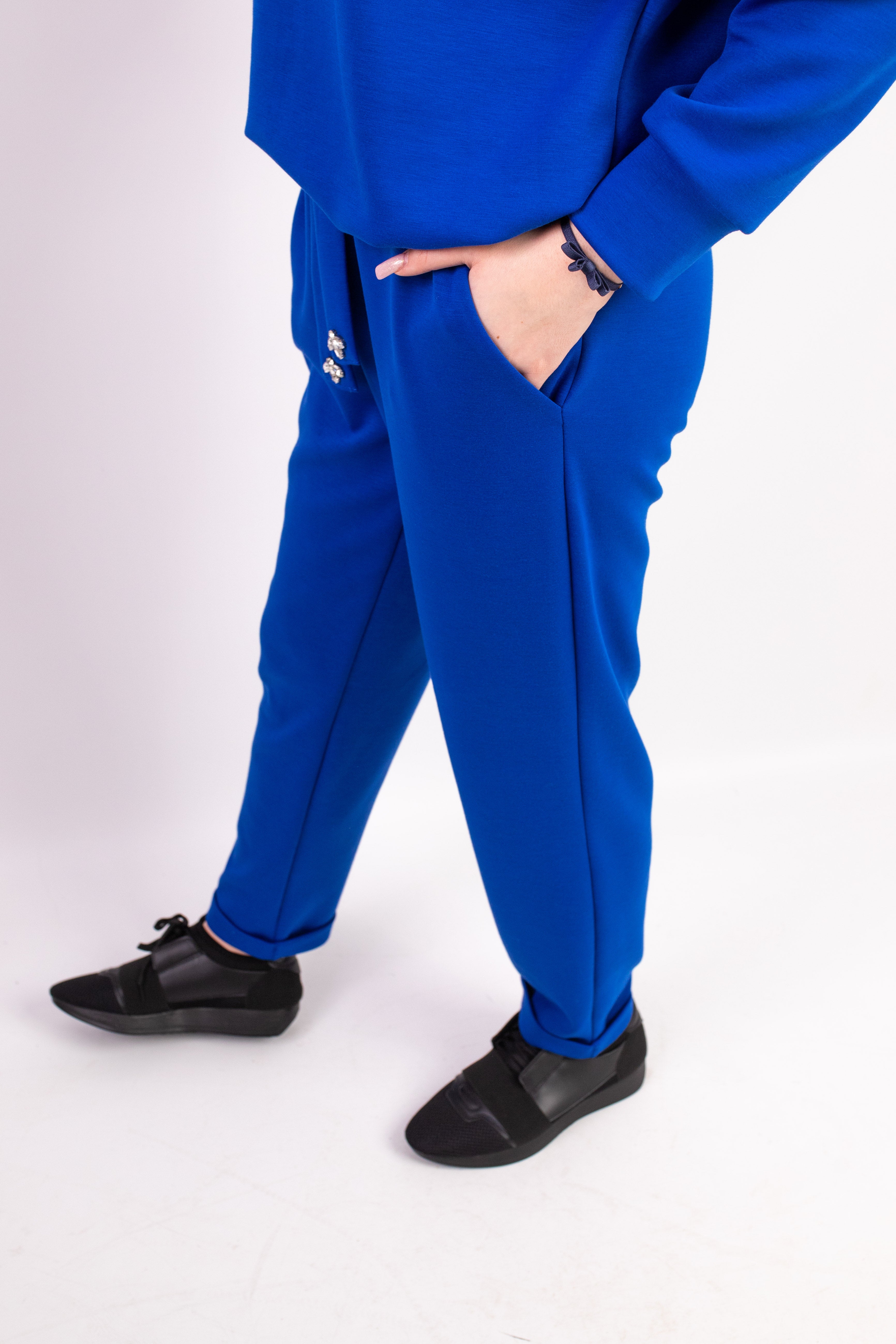 Stylowe damskie spodnie masełko Chaber