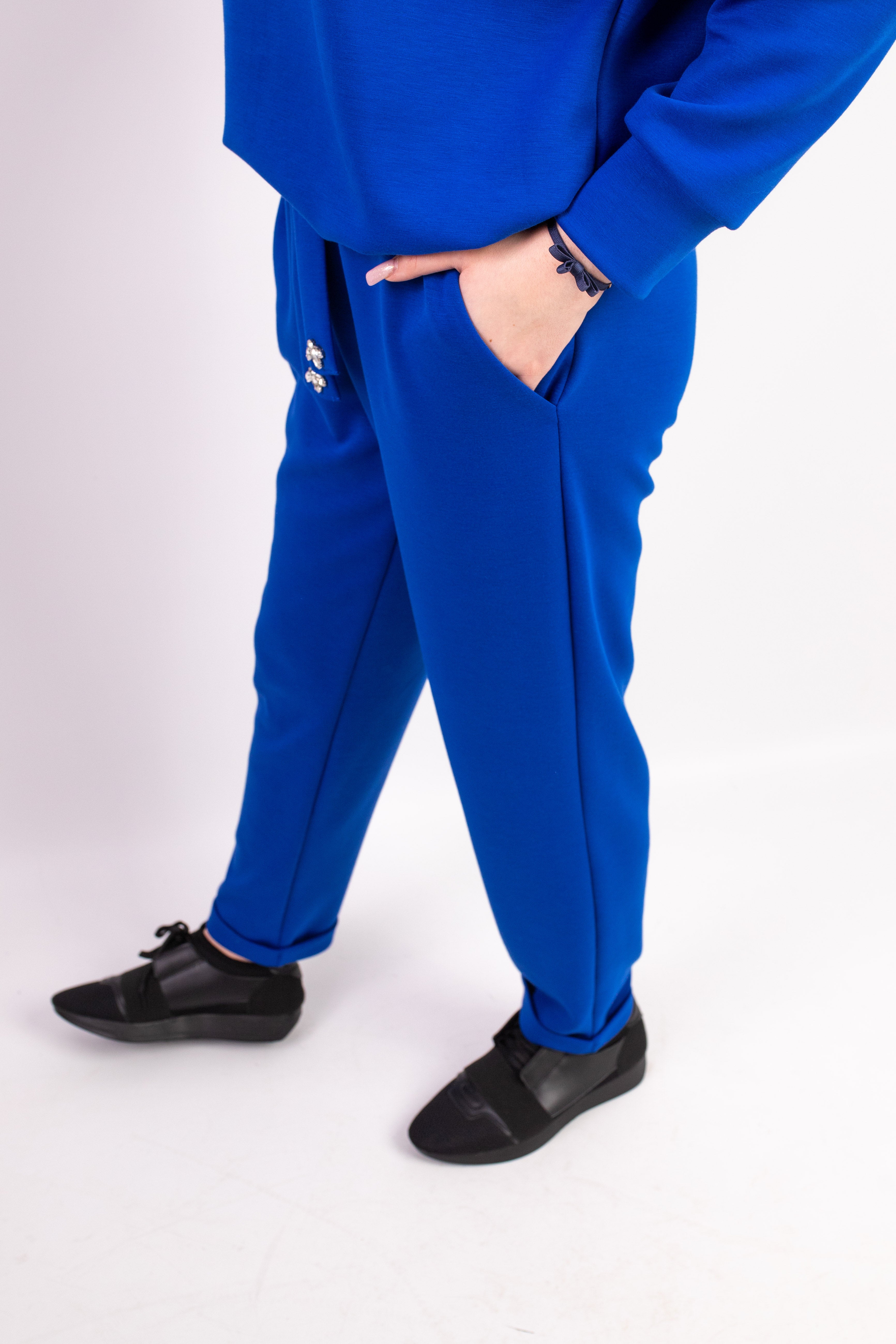 Stylowe damskie spodnie masełko Chaber