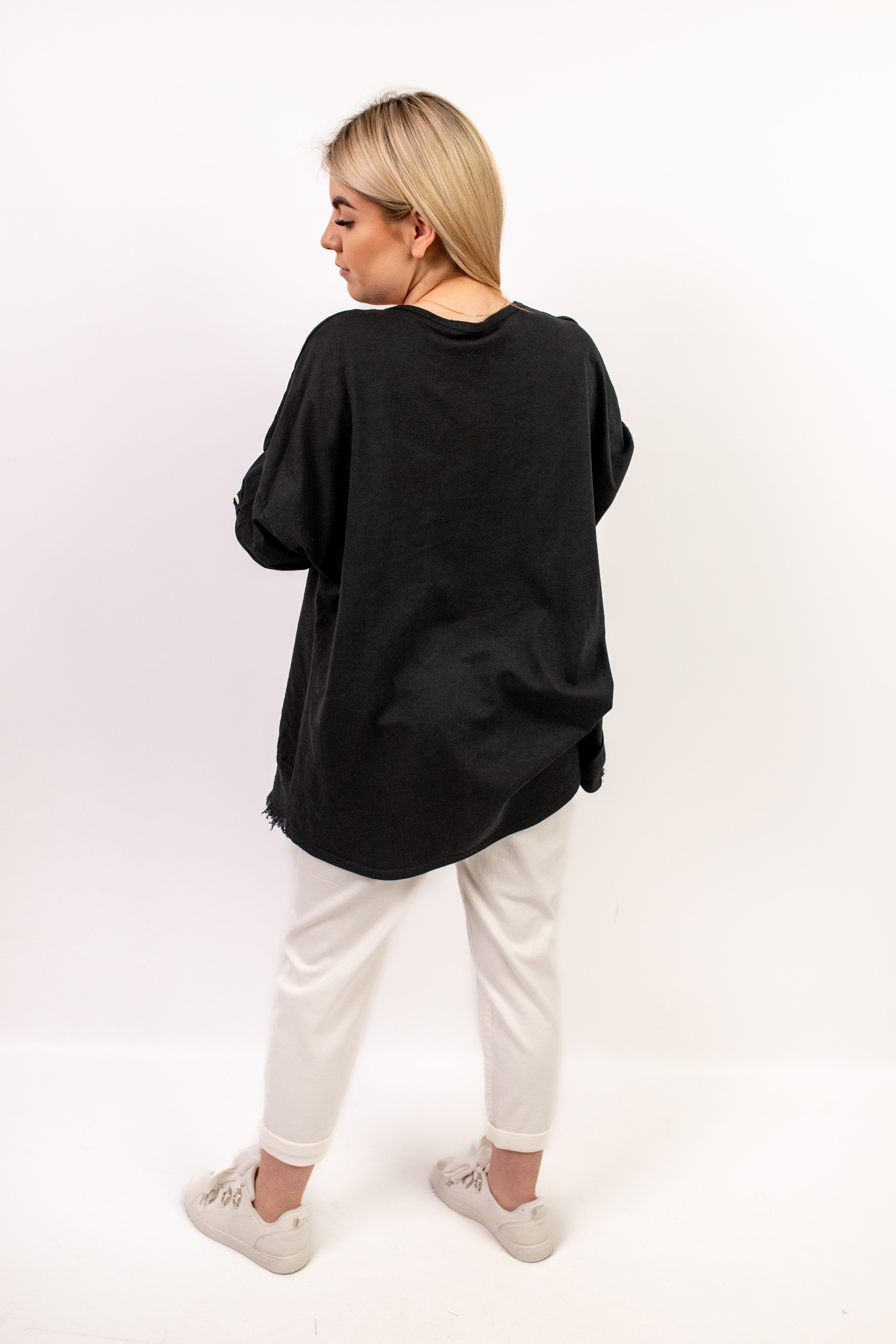 Włoska bluzka oversize z modalu i wiskozy – komfort i styl na co dzień Czarny