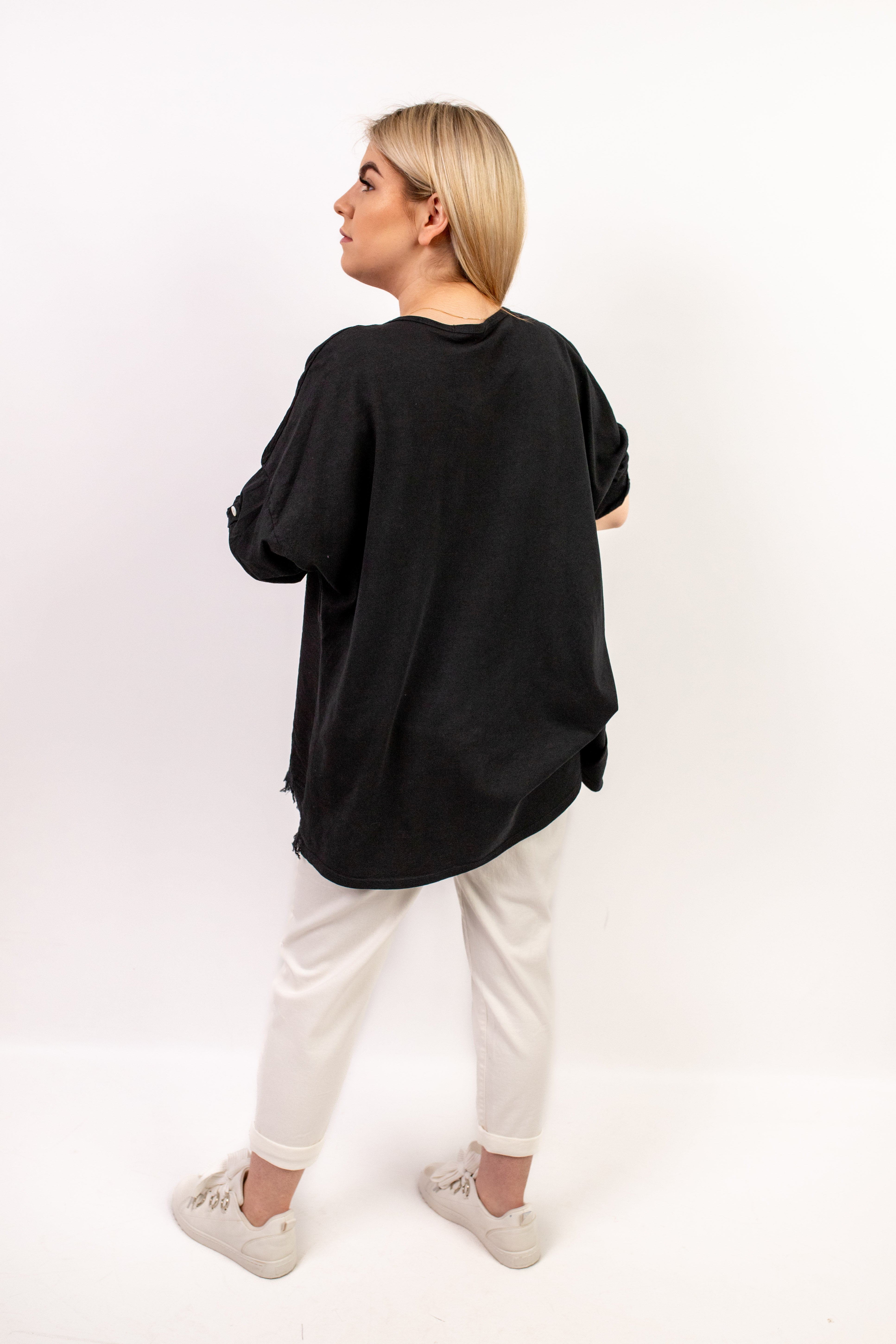 Włoska bluzka oversize z modalu i wiskozy – komfort i styl na co dzień Czarny