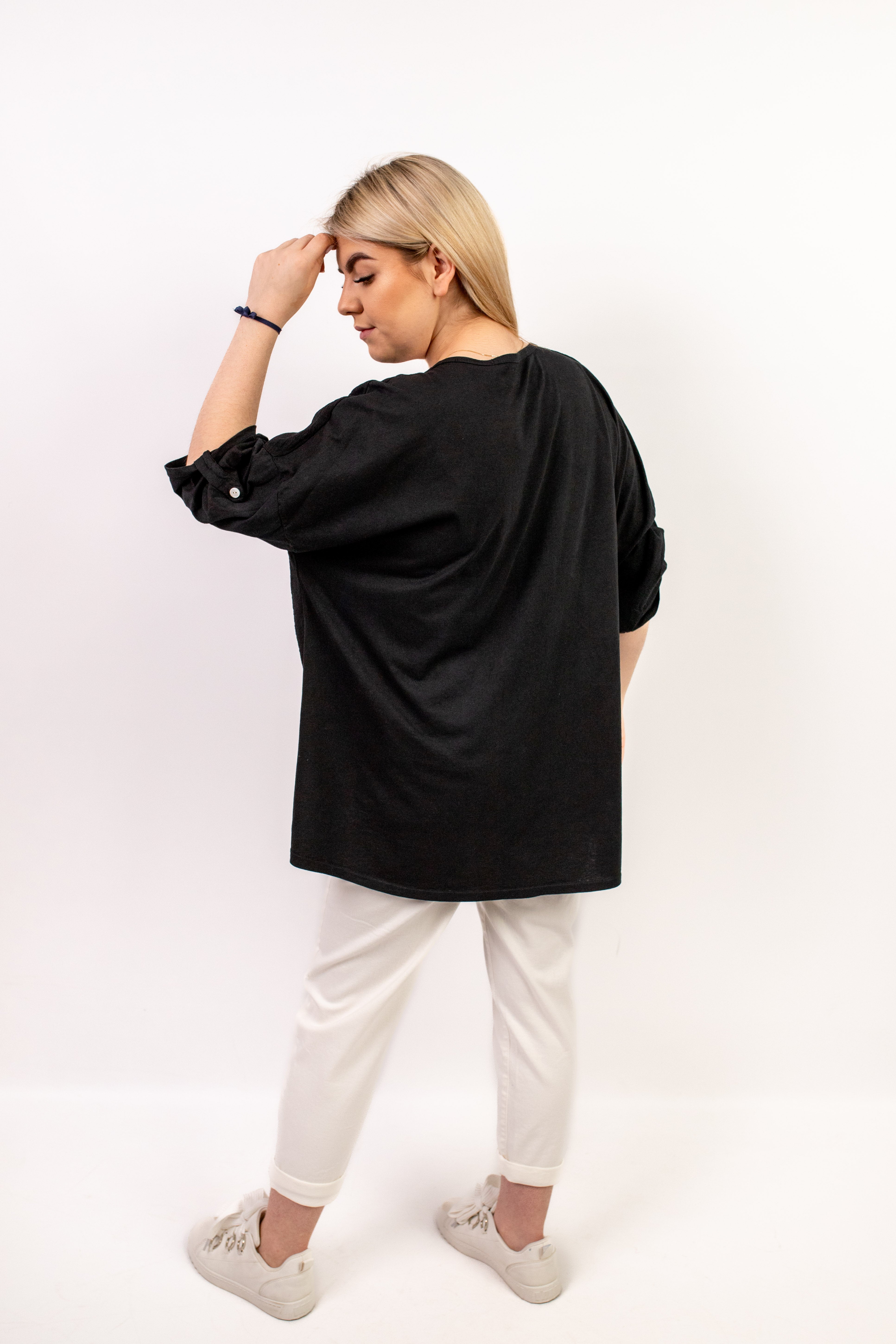 Włoska bluzka oversize z modalu i wiskozy – komfort i styl na co dzień Czarny