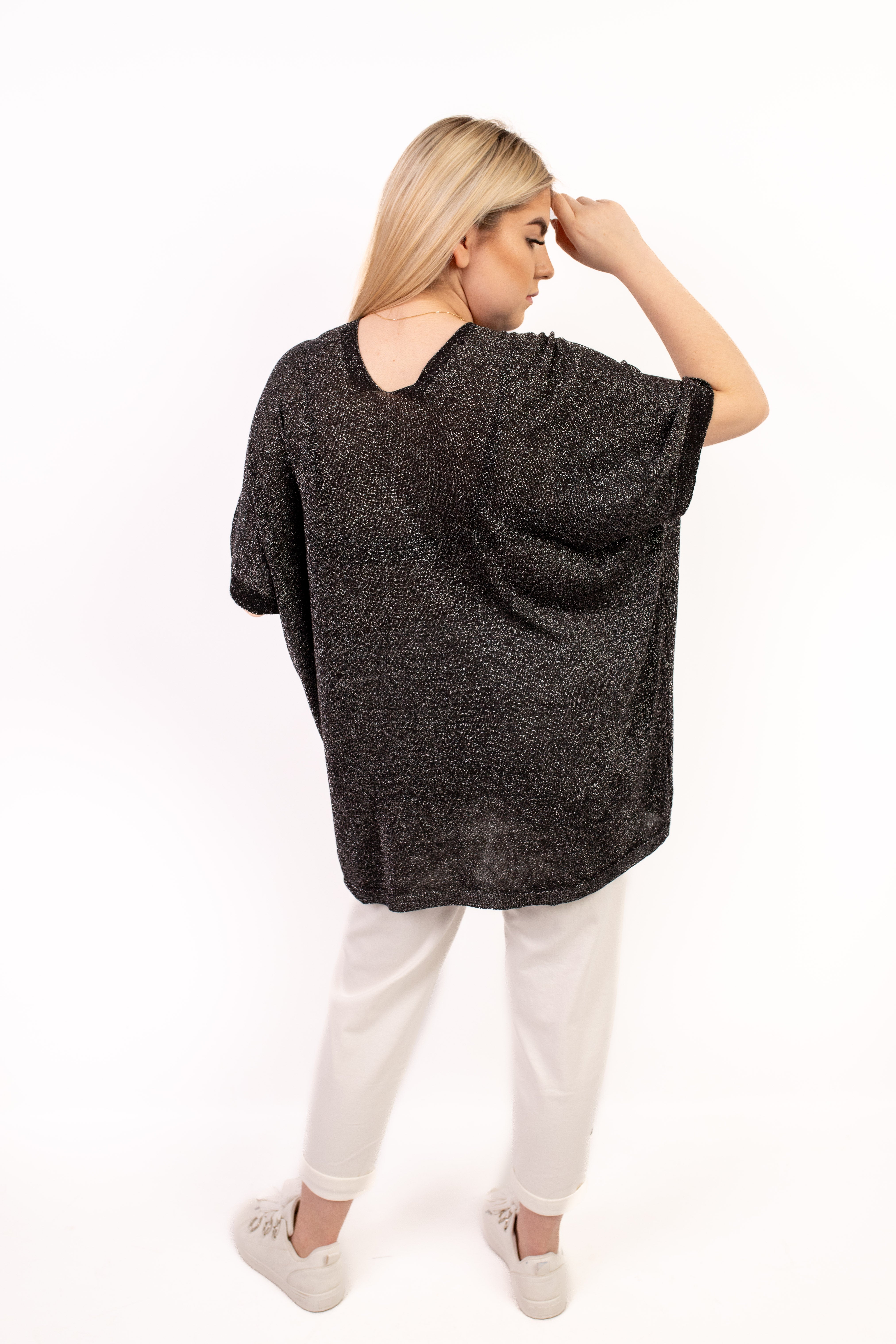 Włoski sweter damski oversize ze srebrną nitką Czarny