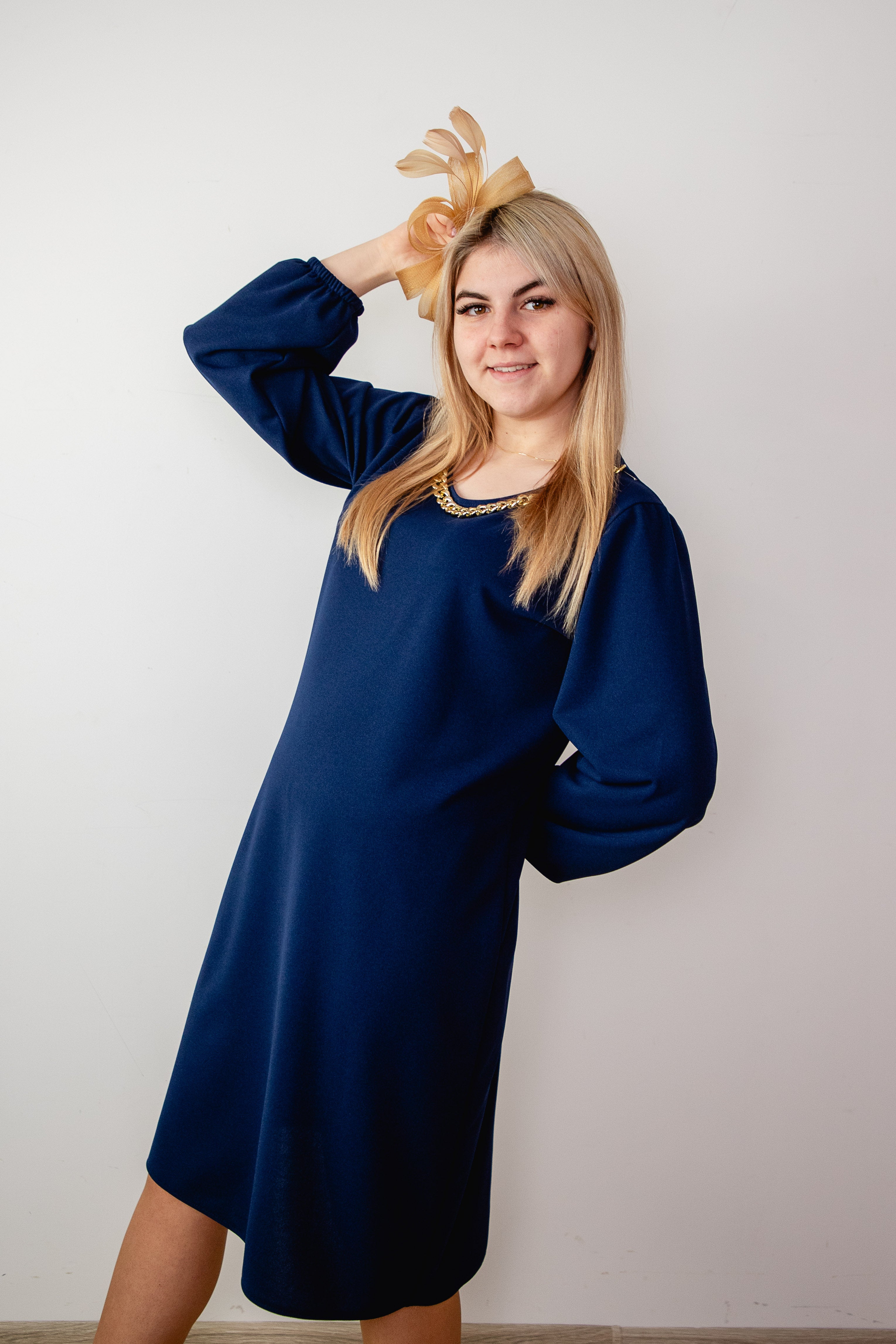 Cudowna olśniewająca sukienka damska Granat