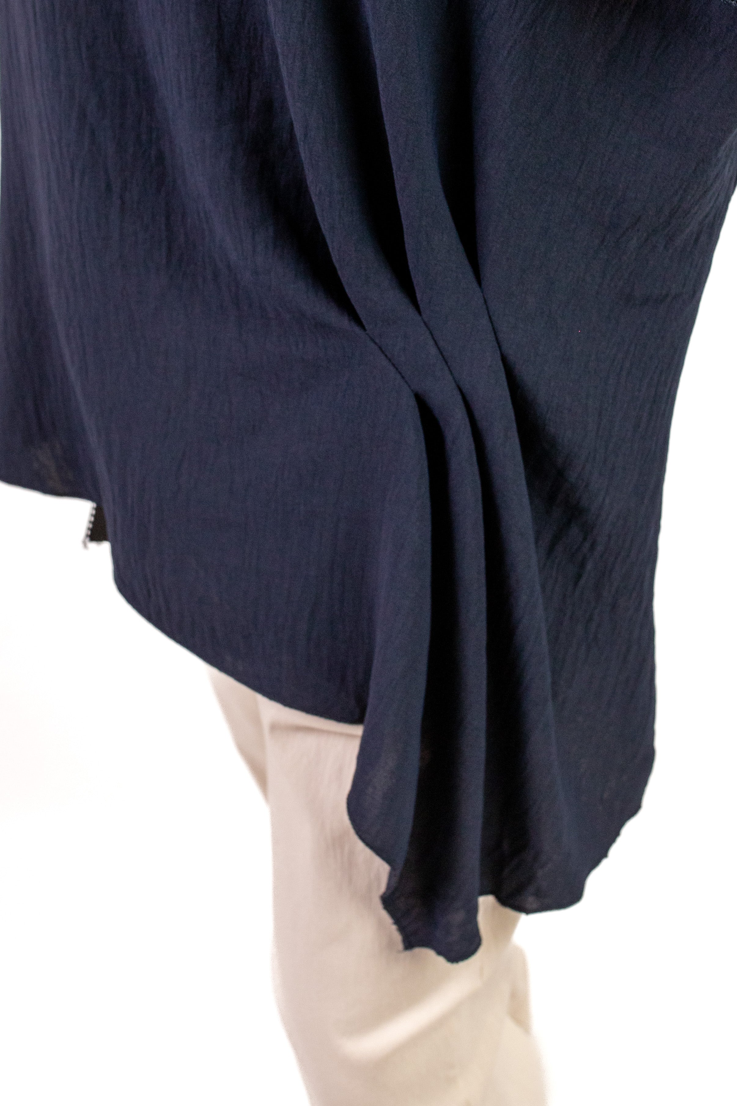 Włoska bluzka oversize z falbankowymi rękawami i marszczeniem z bok Granat