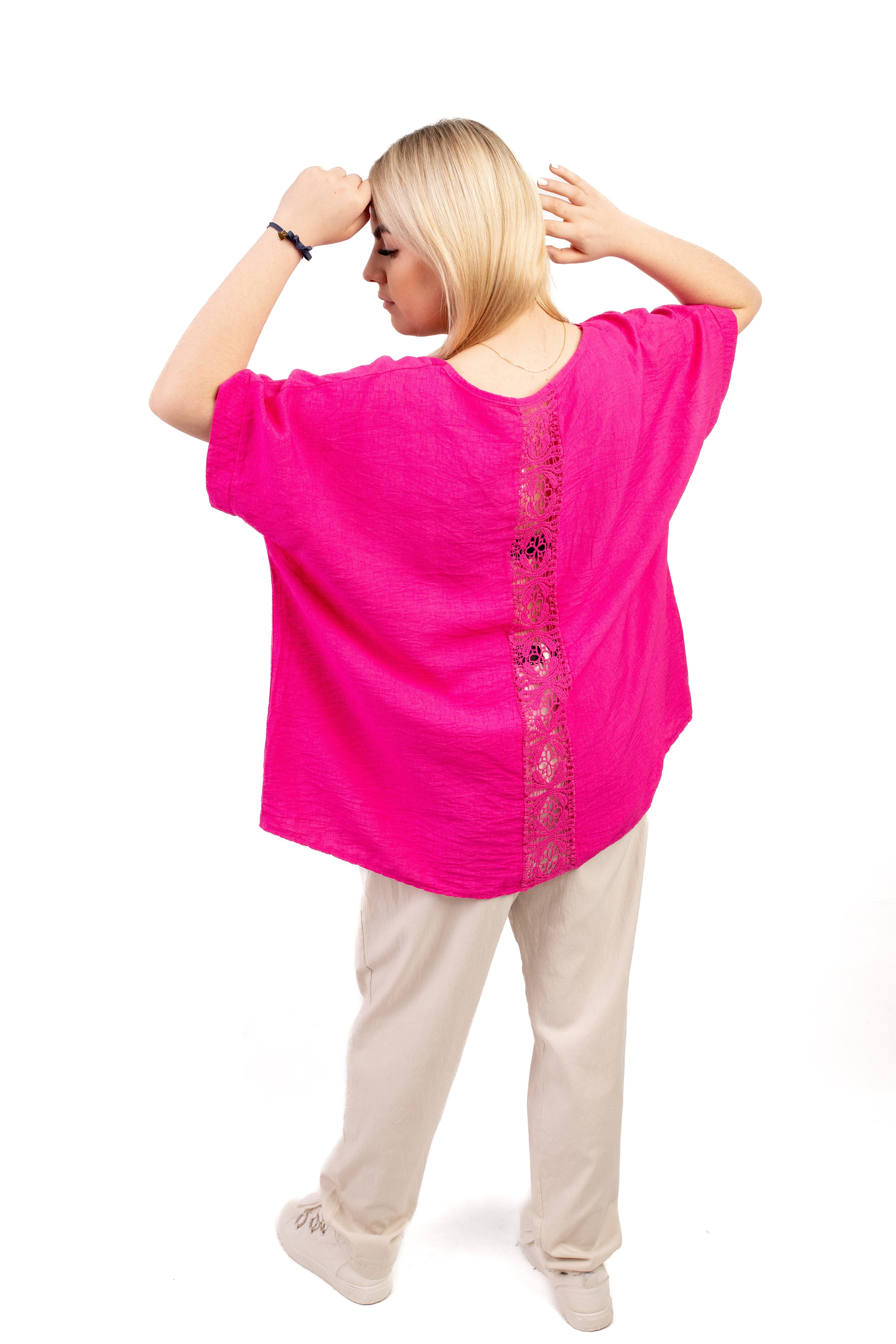 Włoska bluzka damska z koronkowym detalem – 100% wiskoza Fuksja