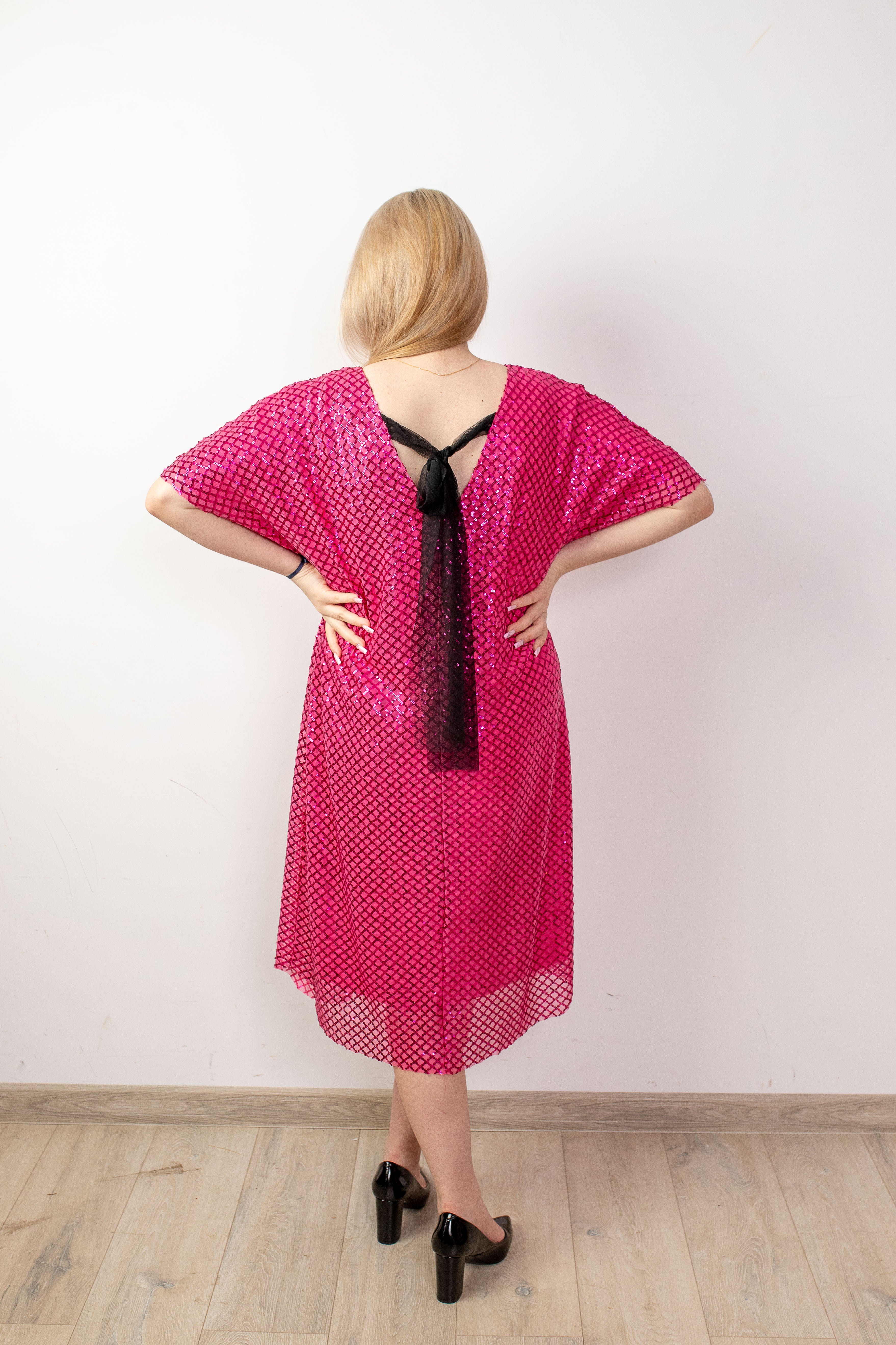 Wymarzona cekinowa sukienka damska Fuksja