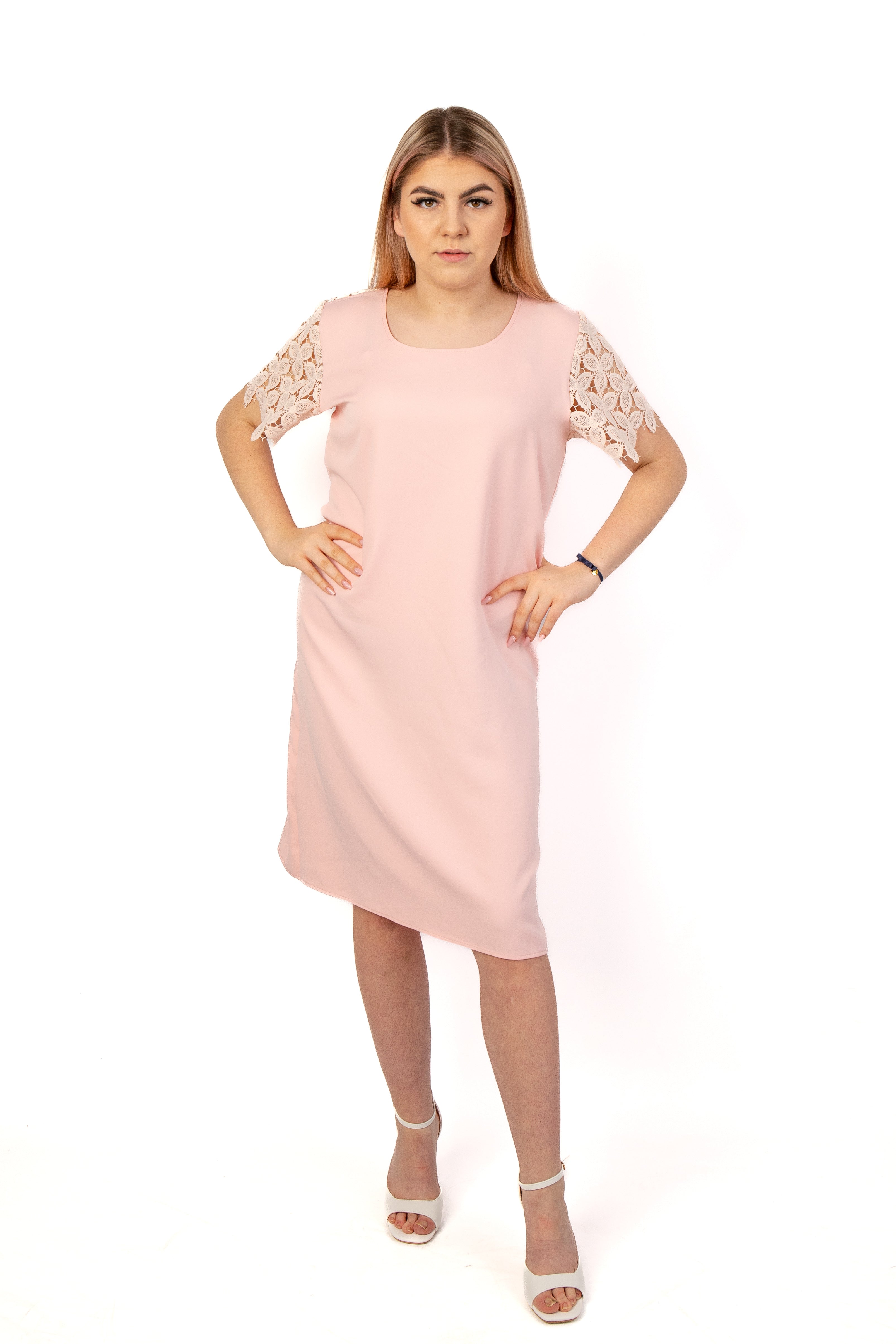 Elegancka modna stylowa sukienka z koronkowym rękawem Pudrowy Róż
